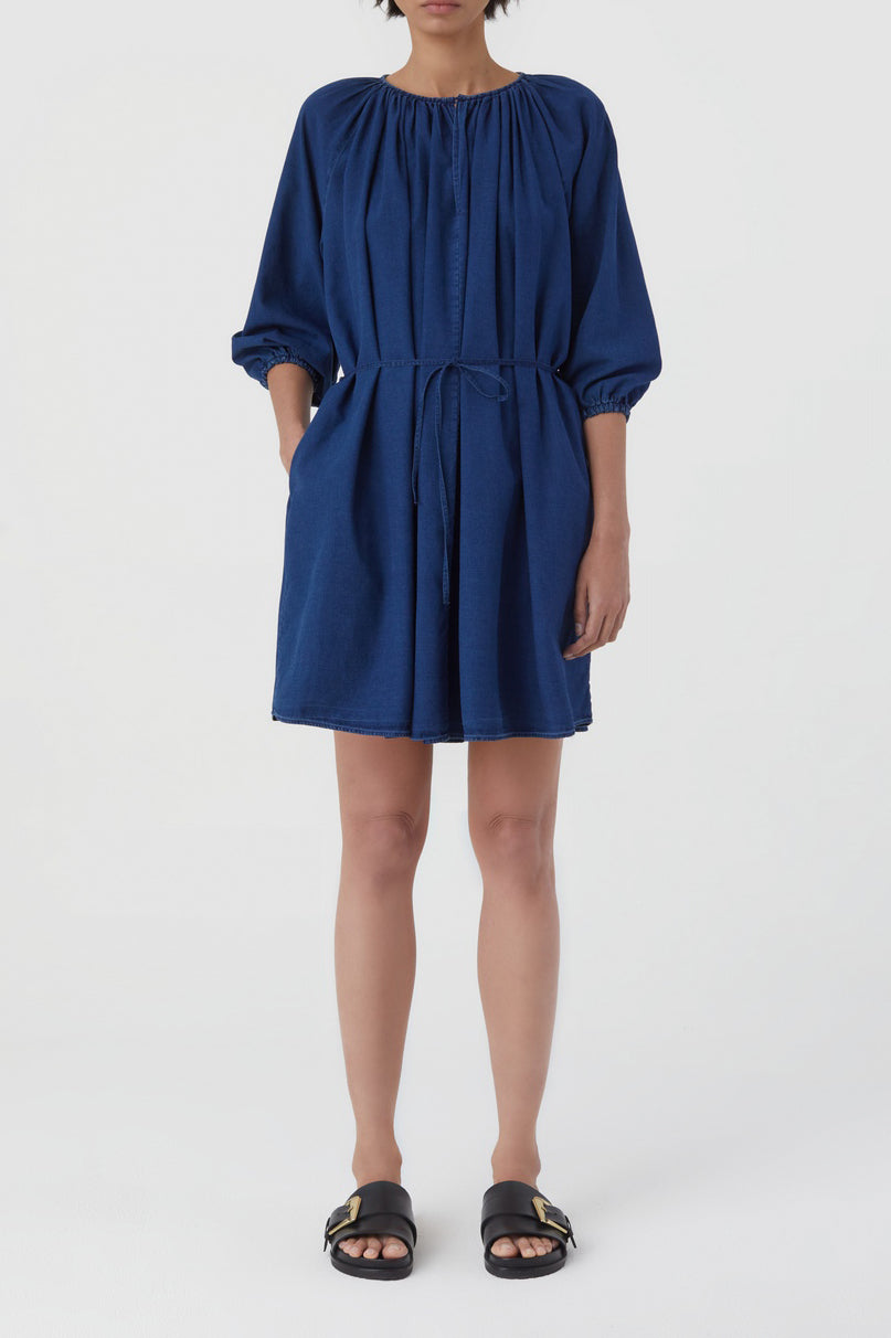 Robe Courte À Ceinture