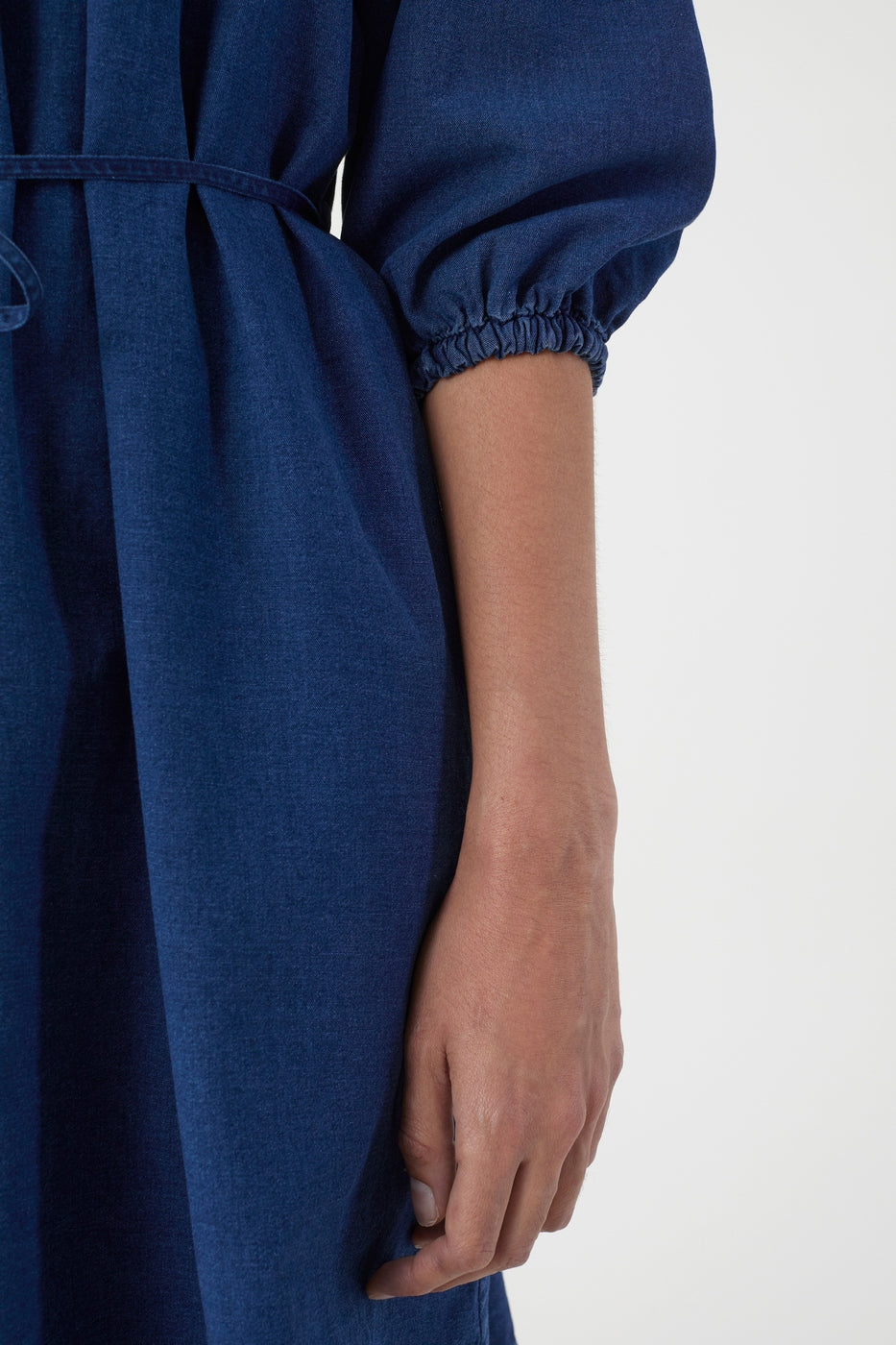Robe Courte À Ceinture