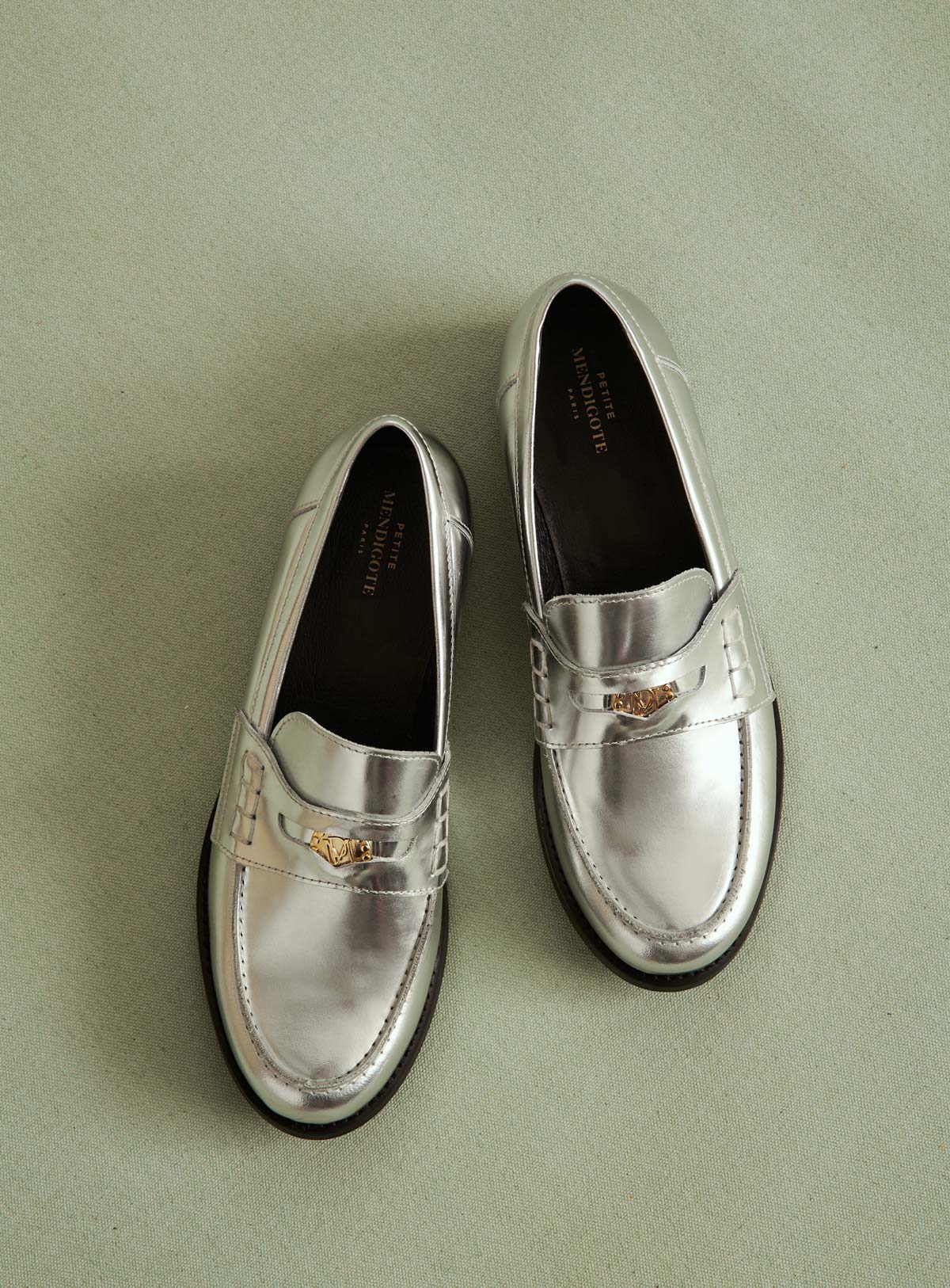 MOCASSINS ARGENTES CAROLE PETITE MENDIGOTE