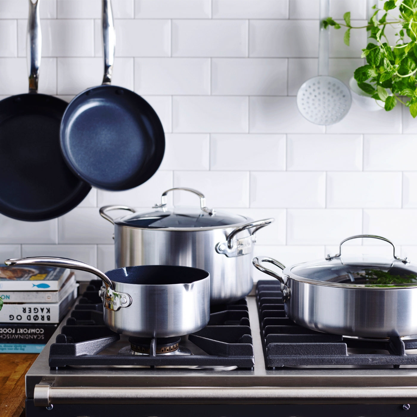 Greenpan Barcelona Evershine 3Ply Casserole 2 Becs Verseurs 16Cm/1.5L