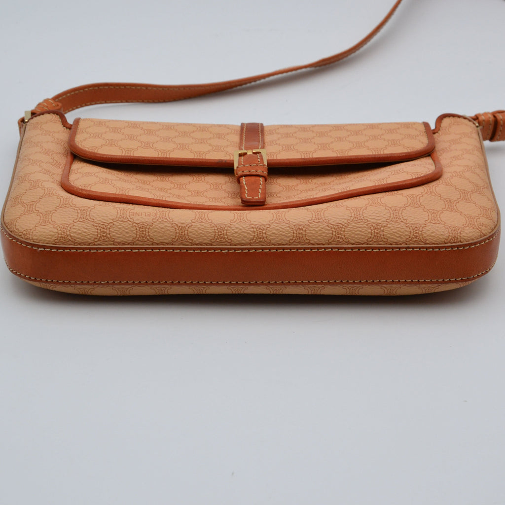Céline Baguette Vintage Macadam Beige