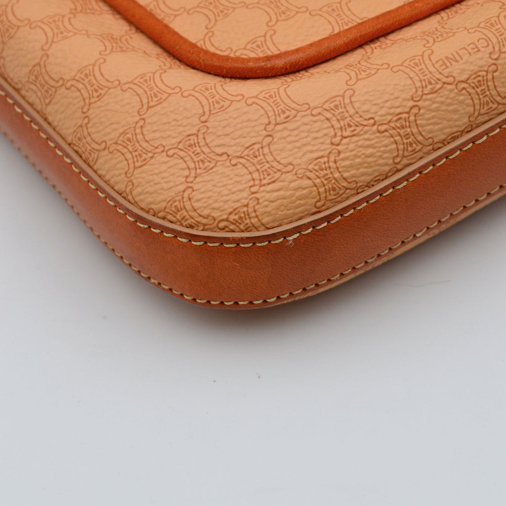 Céline Baguette Vintage Macadam Beige