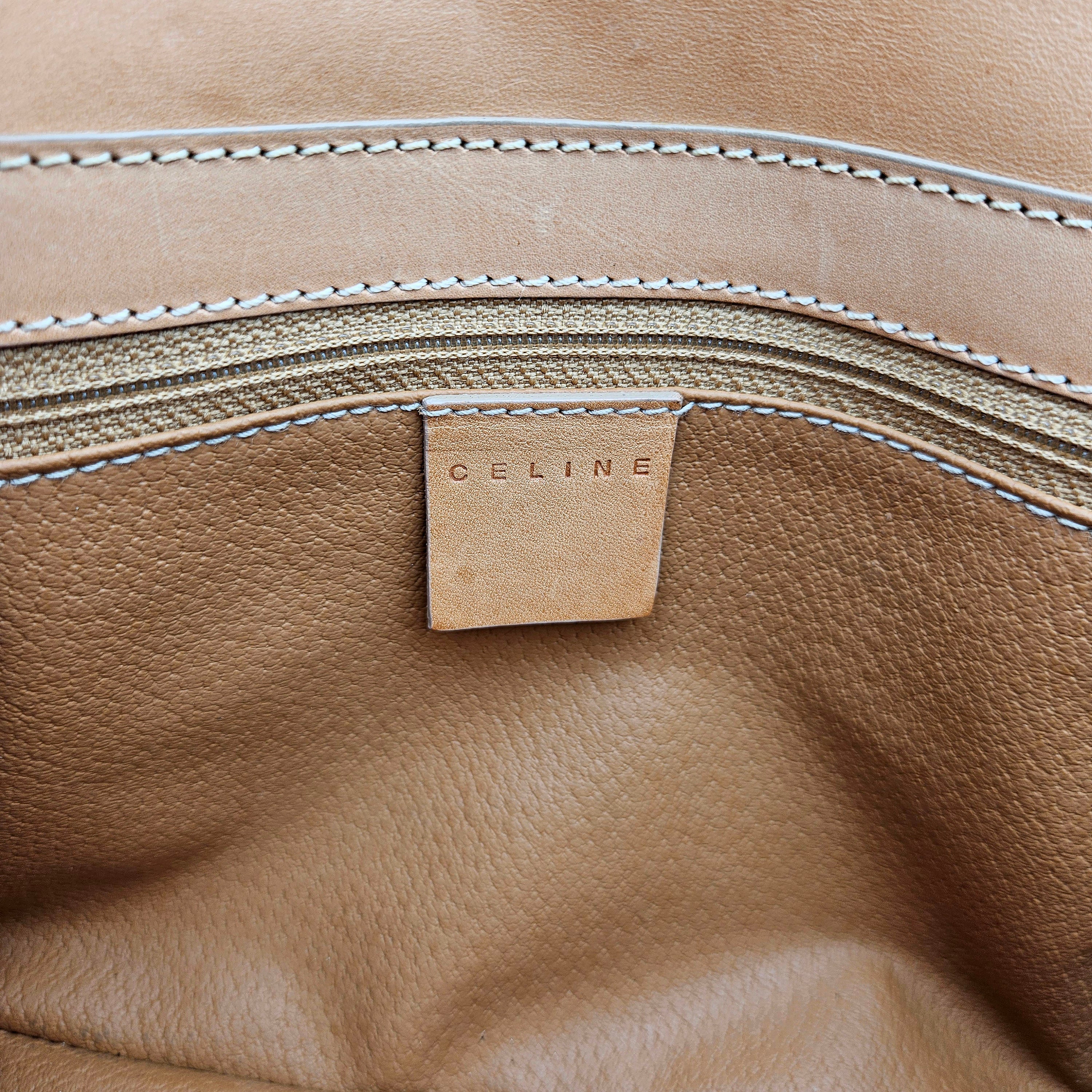 Céline Baguette Vintage Macadam Beige