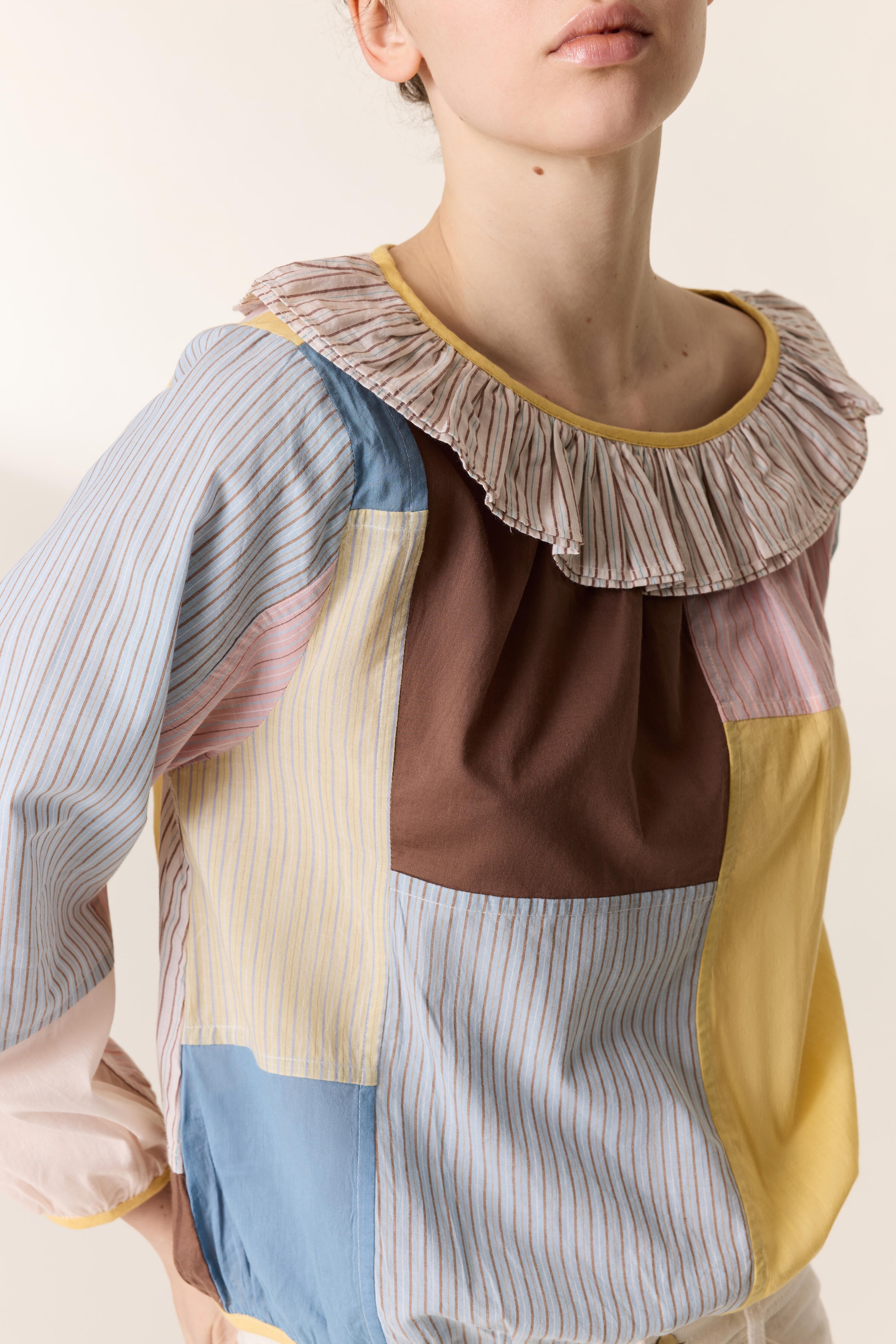 Chemise Circle Patch