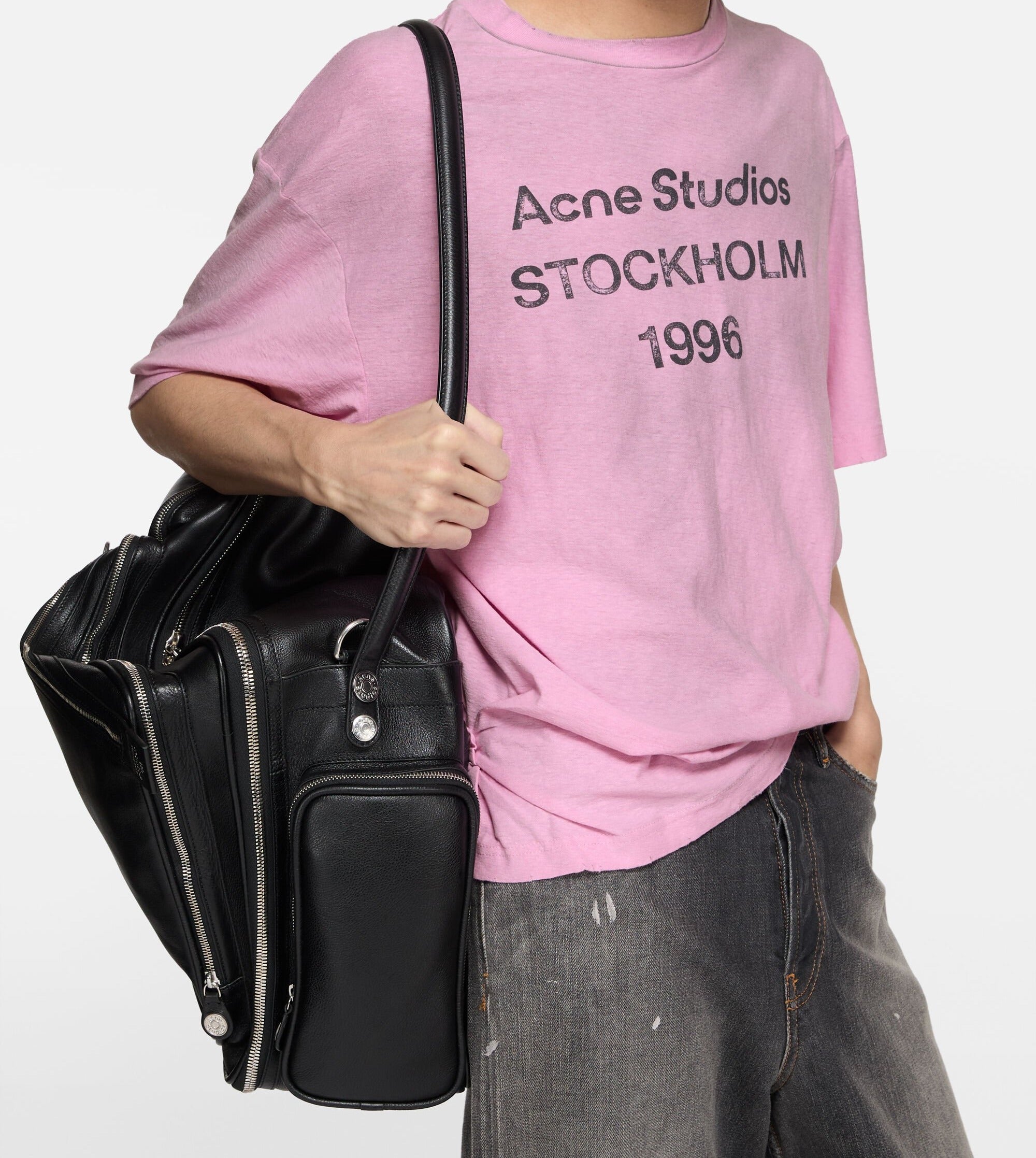 Acne Studios - T-Shirt Sprayed Logo – Rose Bonbon