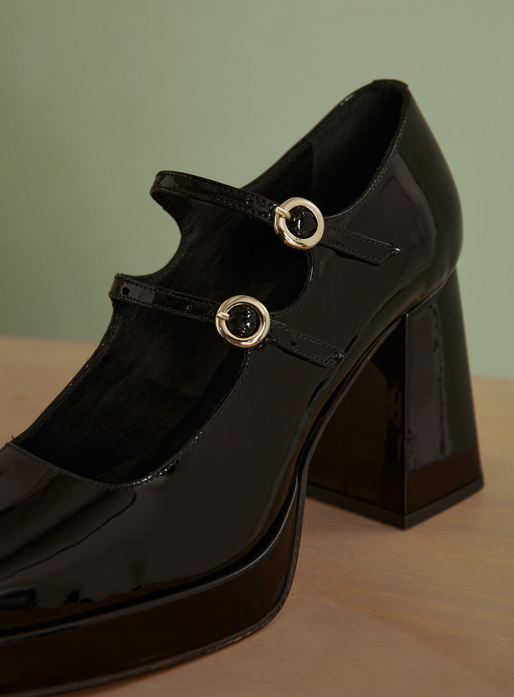 BABIES VERNIES NOIRES CONSTANCE PETITE MENDIGOTE