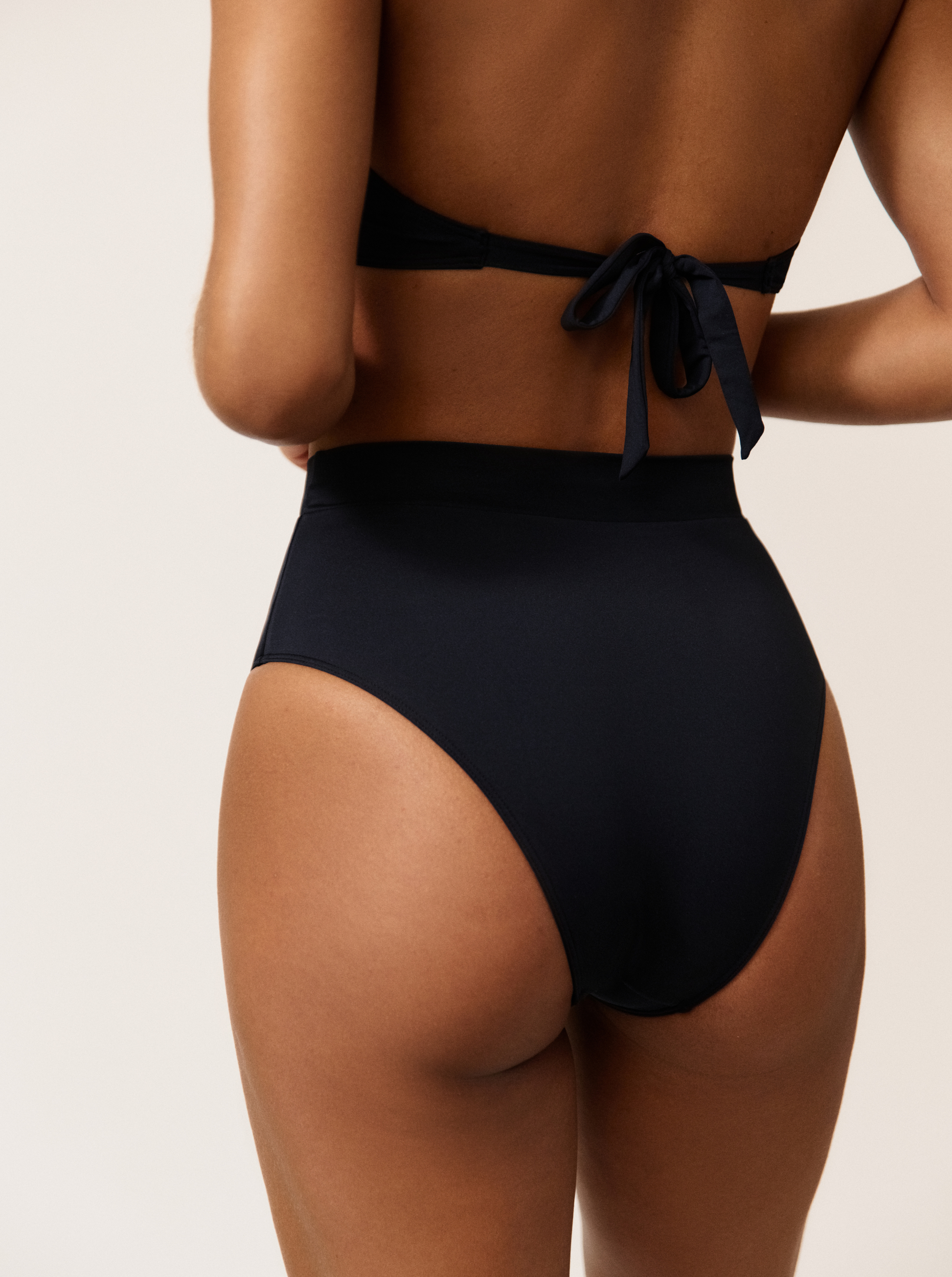 Culotte Échancrée Super High Night Skin