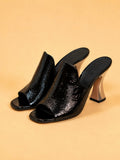 Sade In Black Naplak