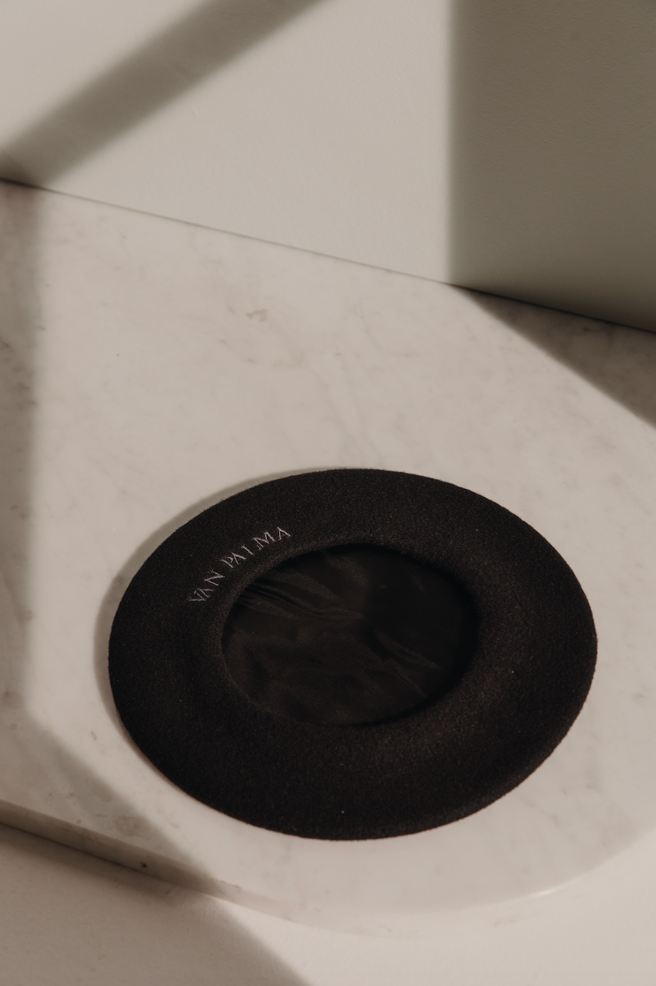 Beret Van Palma - Black