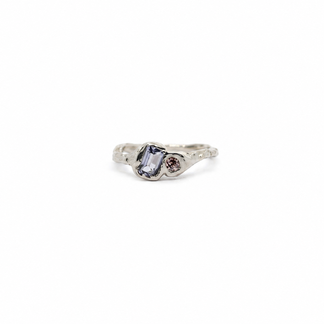 Bague Iolite 057
