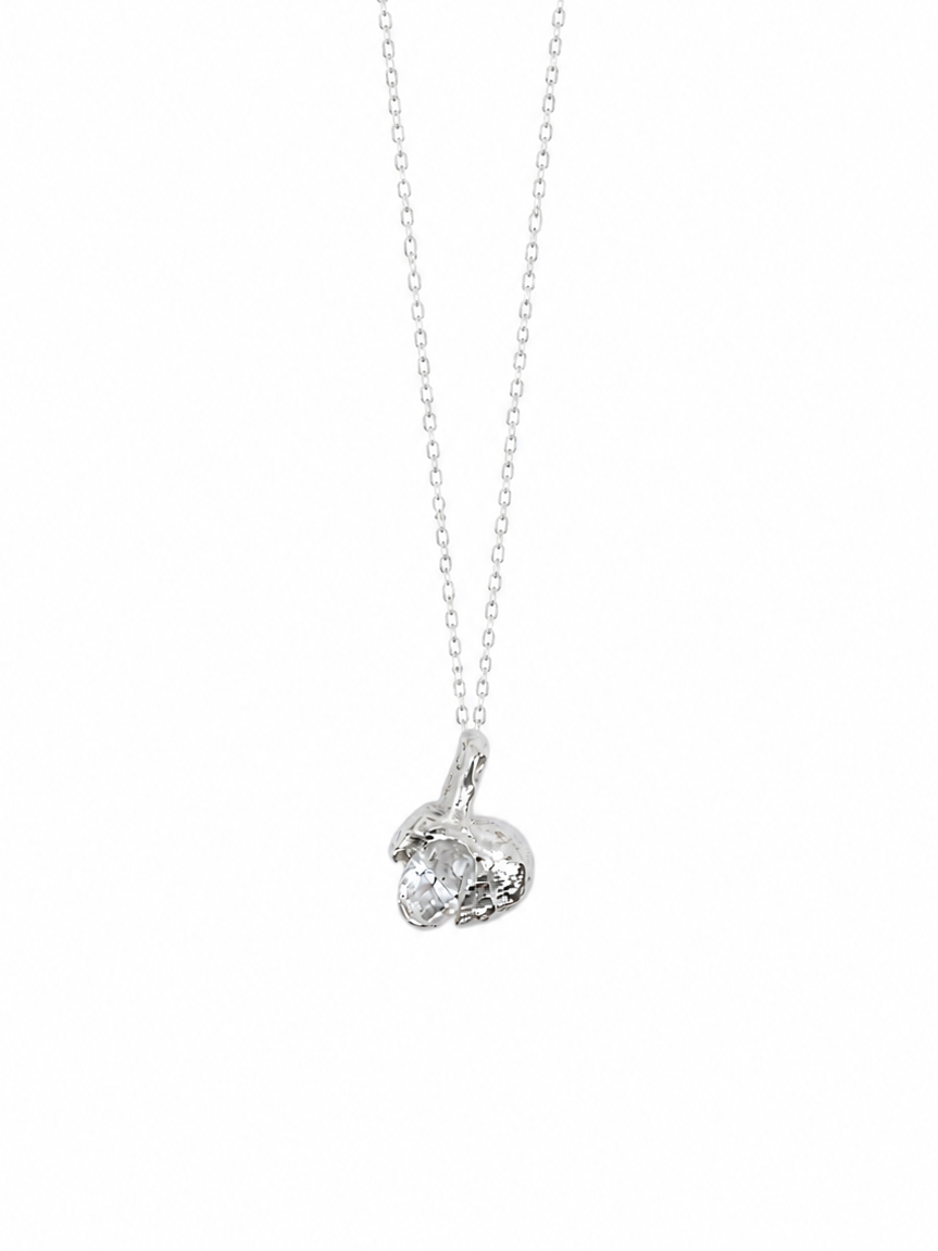 Collier Organic 006