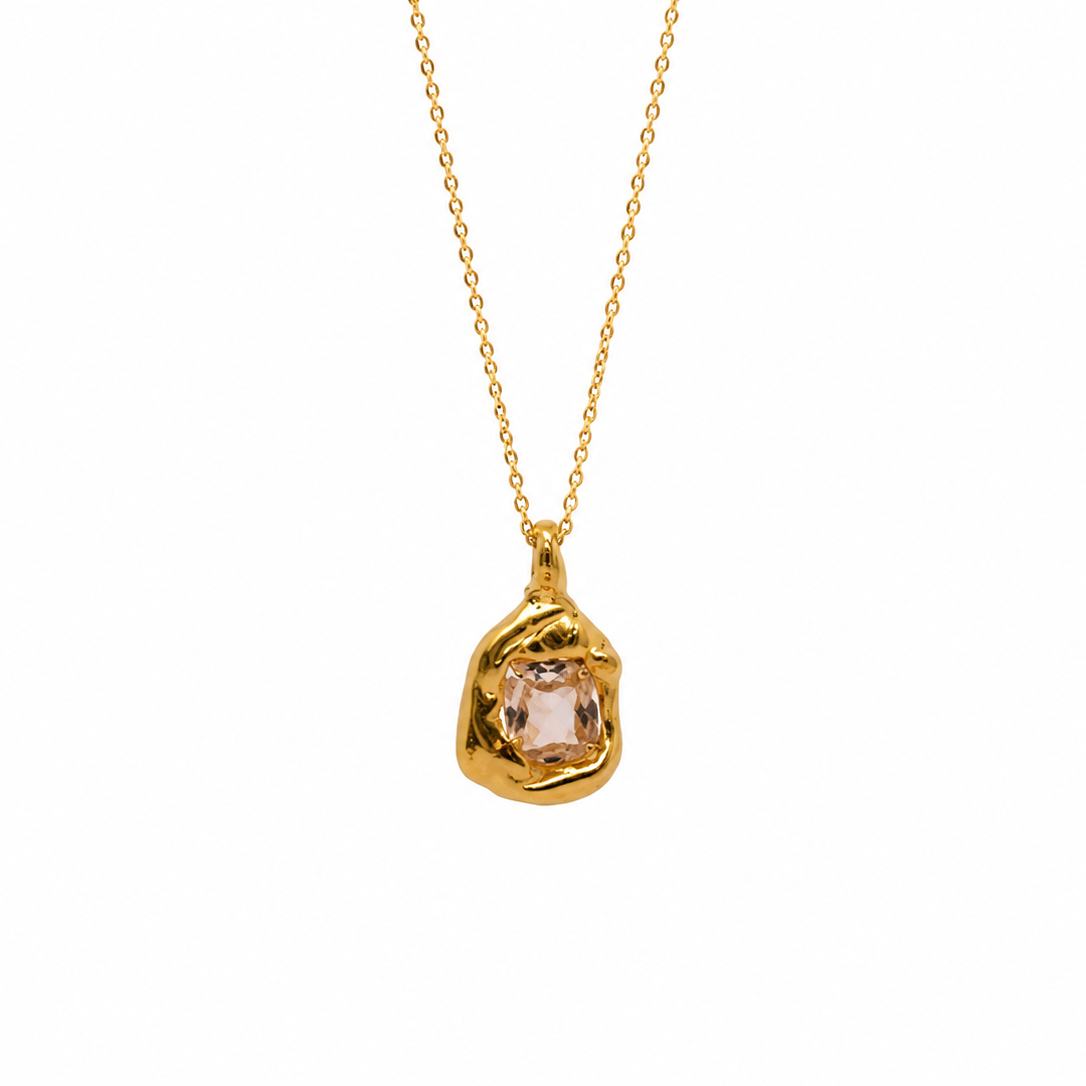 Collier Organic 001