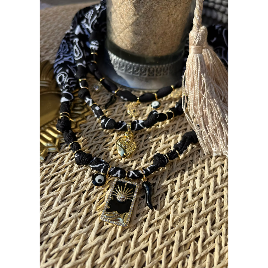 Collier Spiritus Tarot Soleil Noir