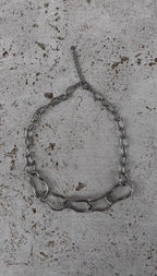 Collier Outline