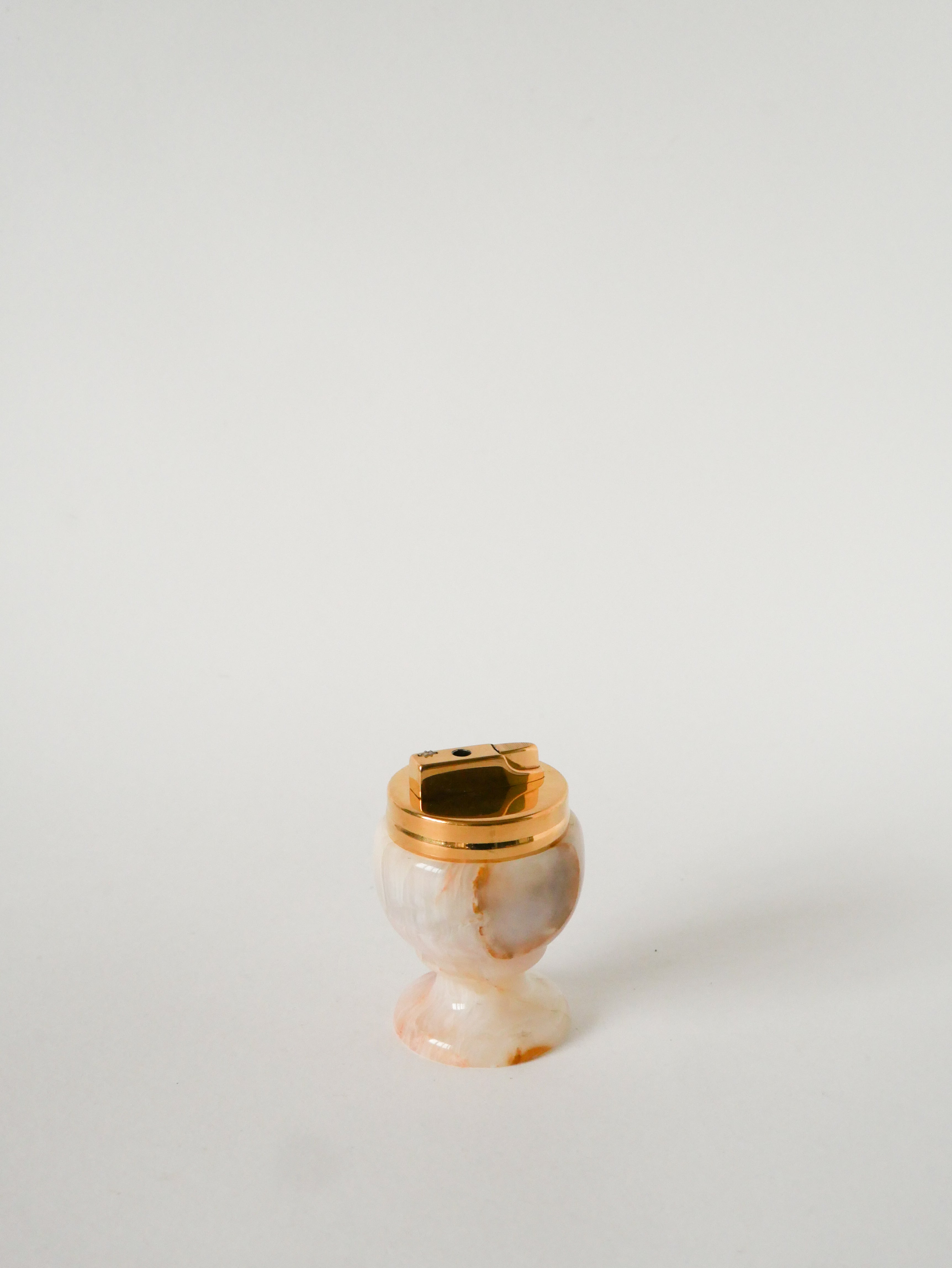 Briquet En Onyx, Beige Et Marron, 1970