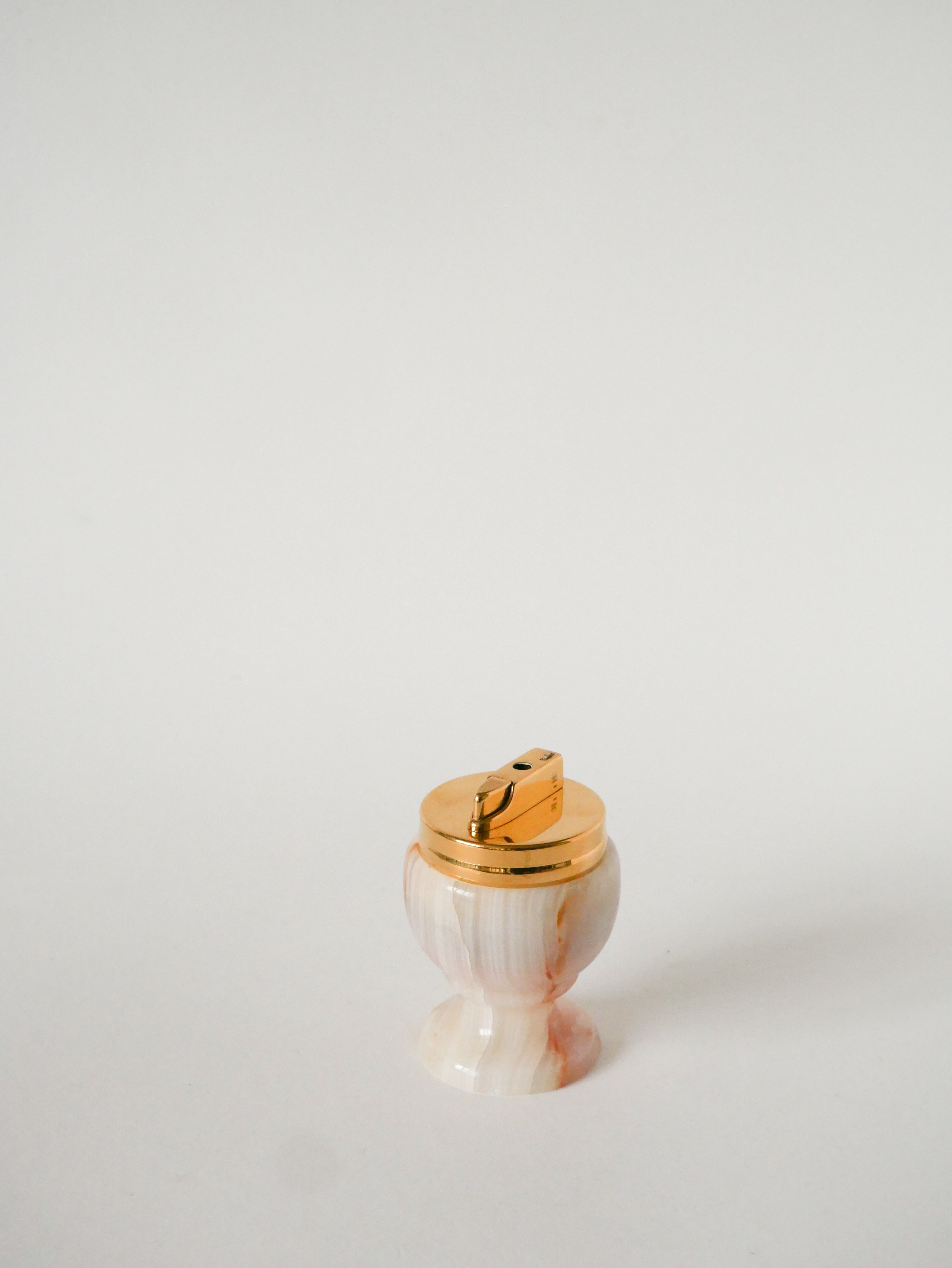 Briquet En Onyx, Beige Et Marron, 1970