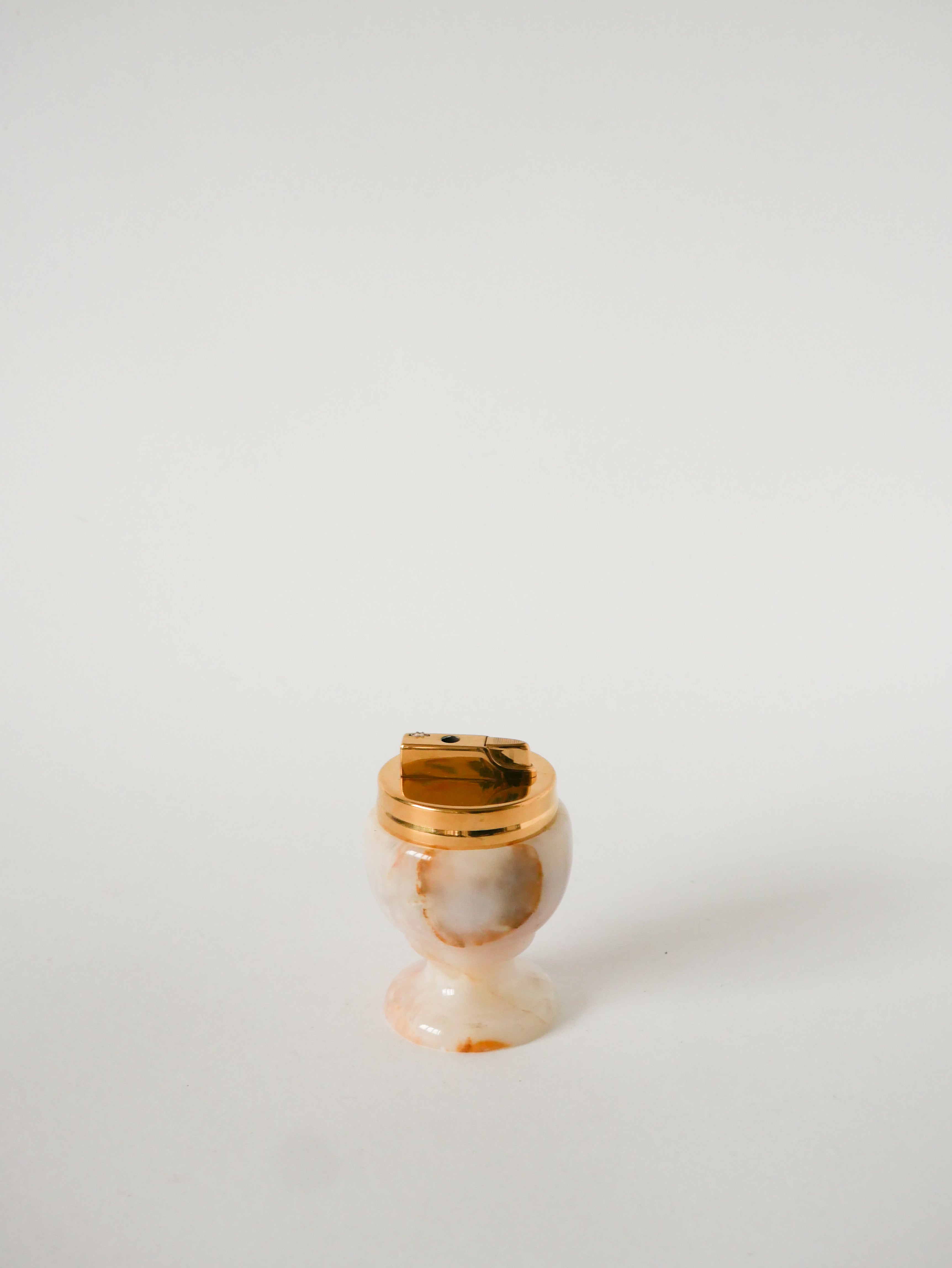 Briquet En Onyx, Beige Et Marron, 1970