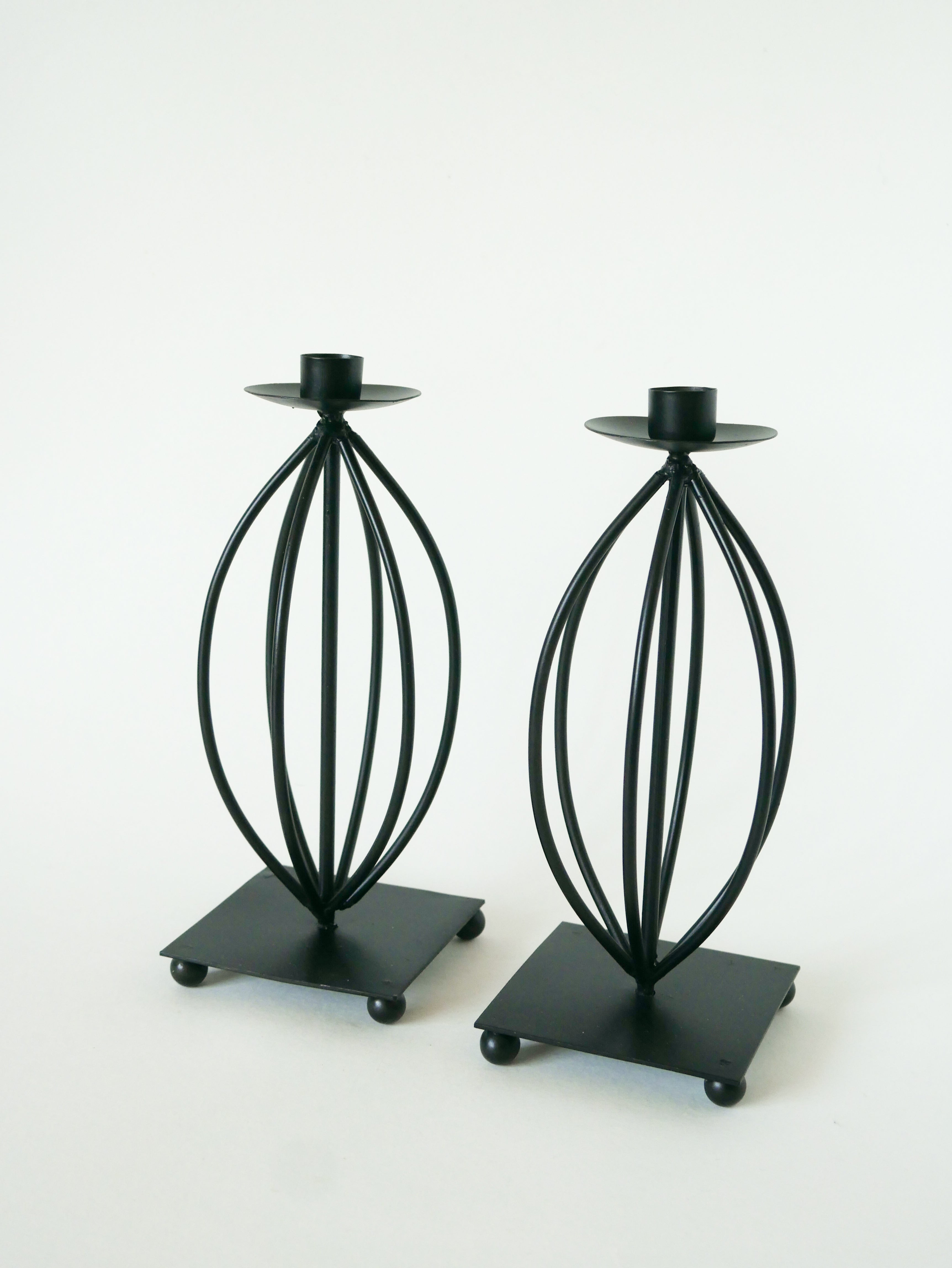 Paire De Bougeoirs En Fer Forgé, Vintage - 24 X 10 Cm