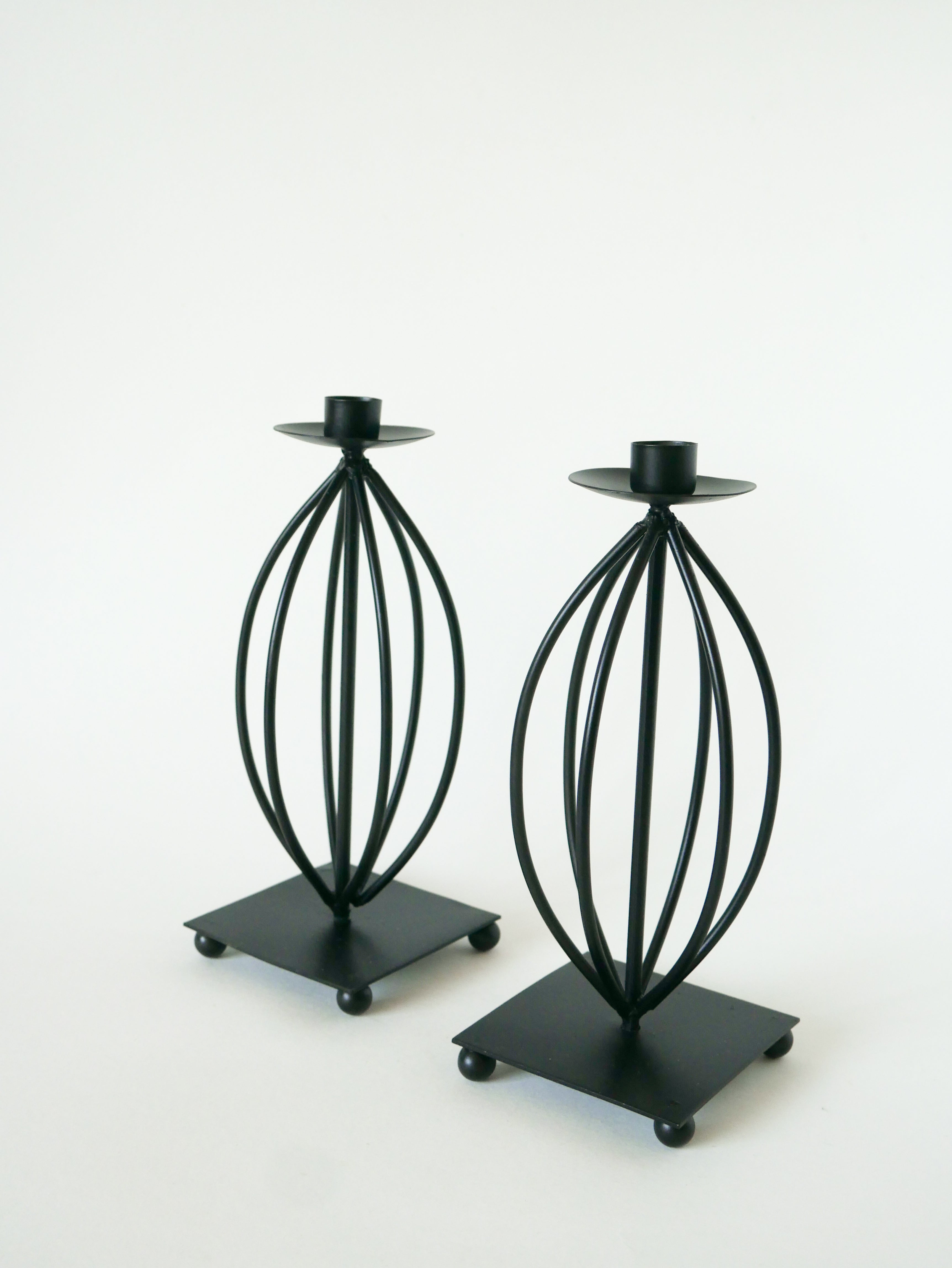 Paire De Bougeoirs En Fer Forgé, Vintage - 24 X 10 Cm