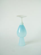 Vase En Opaline Pieds Torsadé, Bleu Ciel Et Blanc, 1960