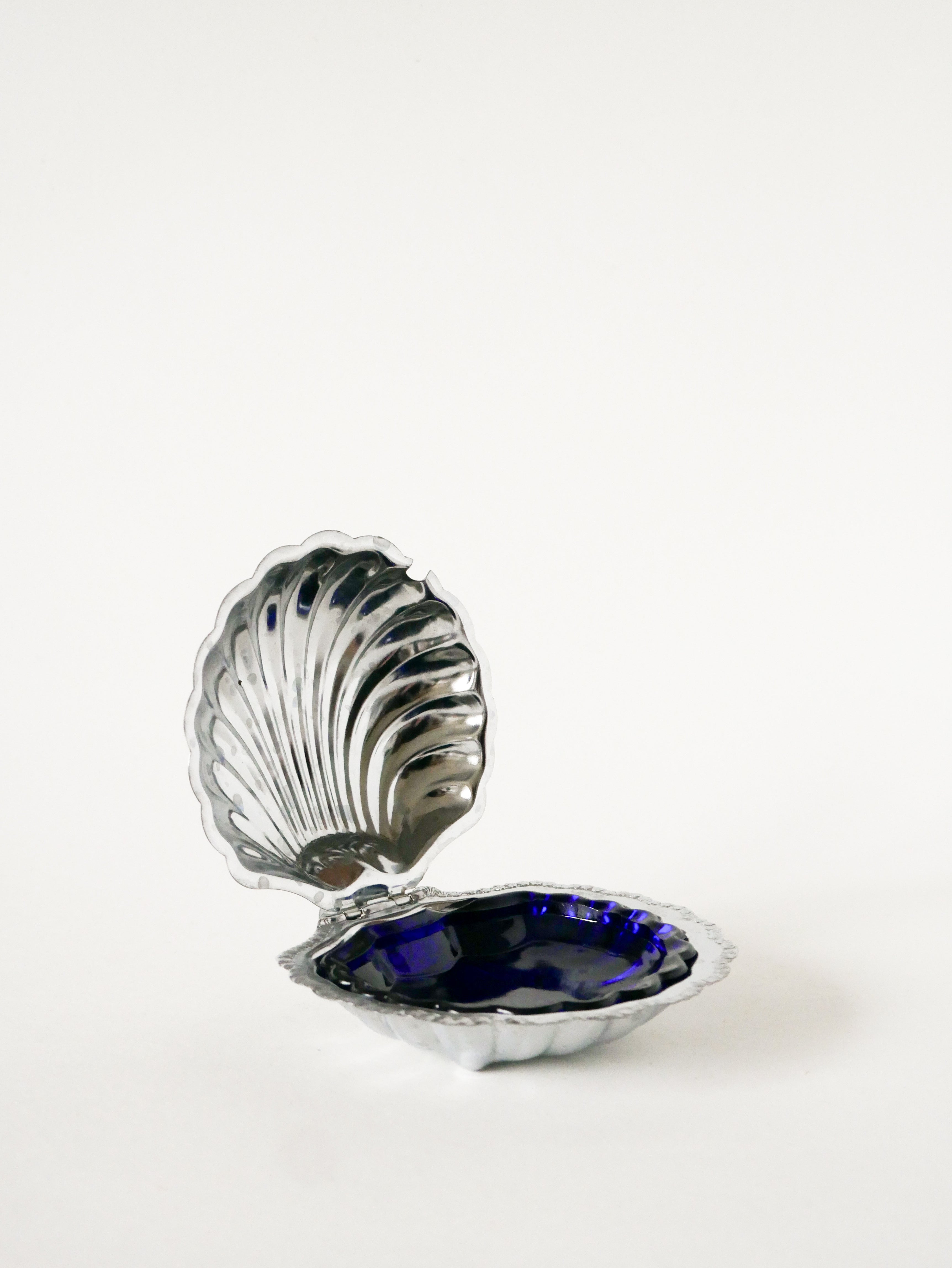 Vide-Poche Coquillage En Inox Avec Intérieur En Verre Bleu - Design 1970