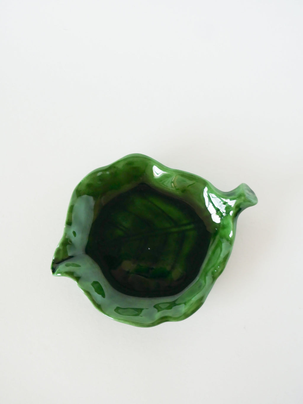 Vide-Poche Feuille En Barbotine, Vert, 1970 - 14 X 14 Cm