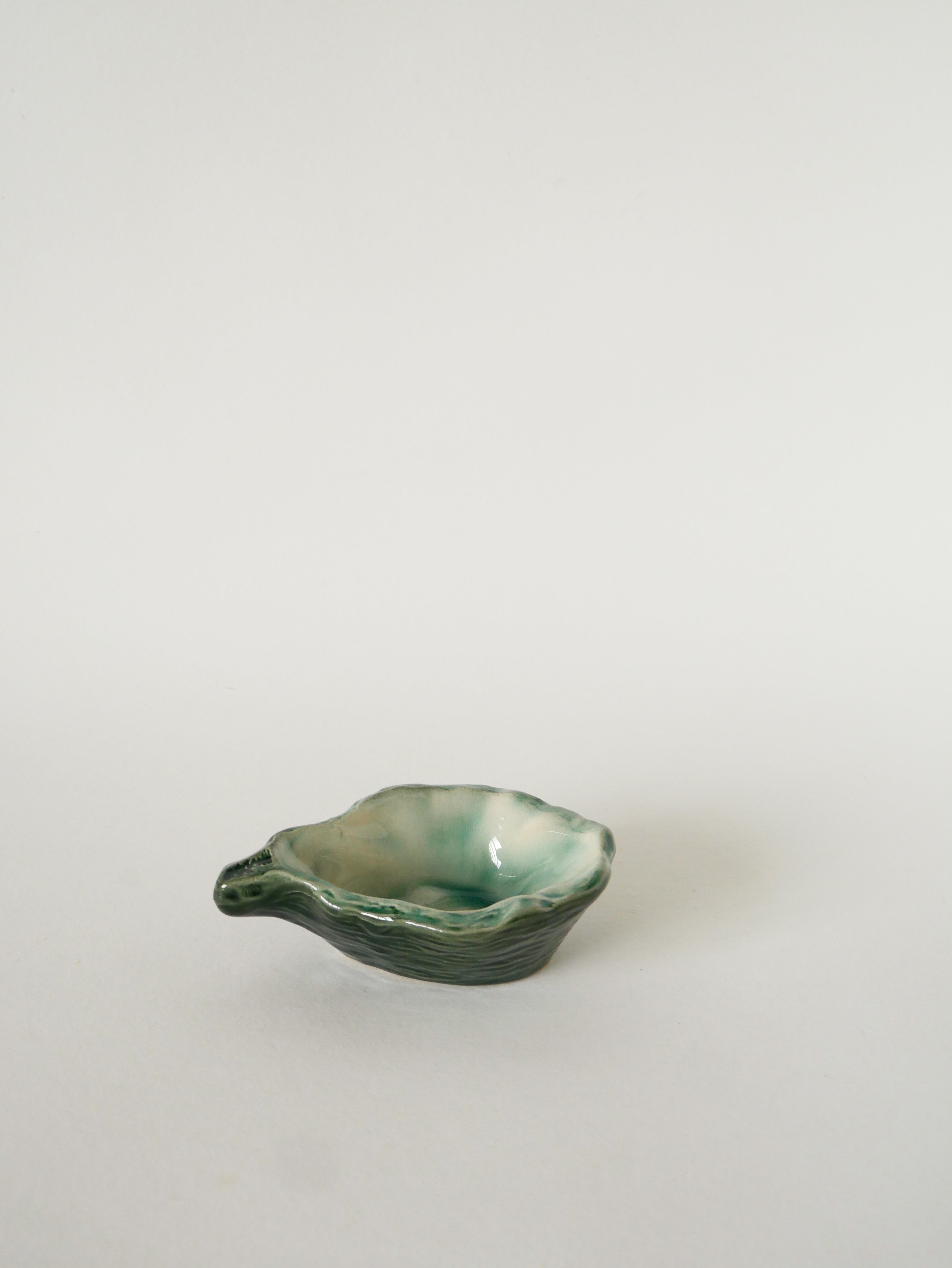 Vide-Poche En Barbotine, Huître, 1970 - 14.5 X 9 Cm