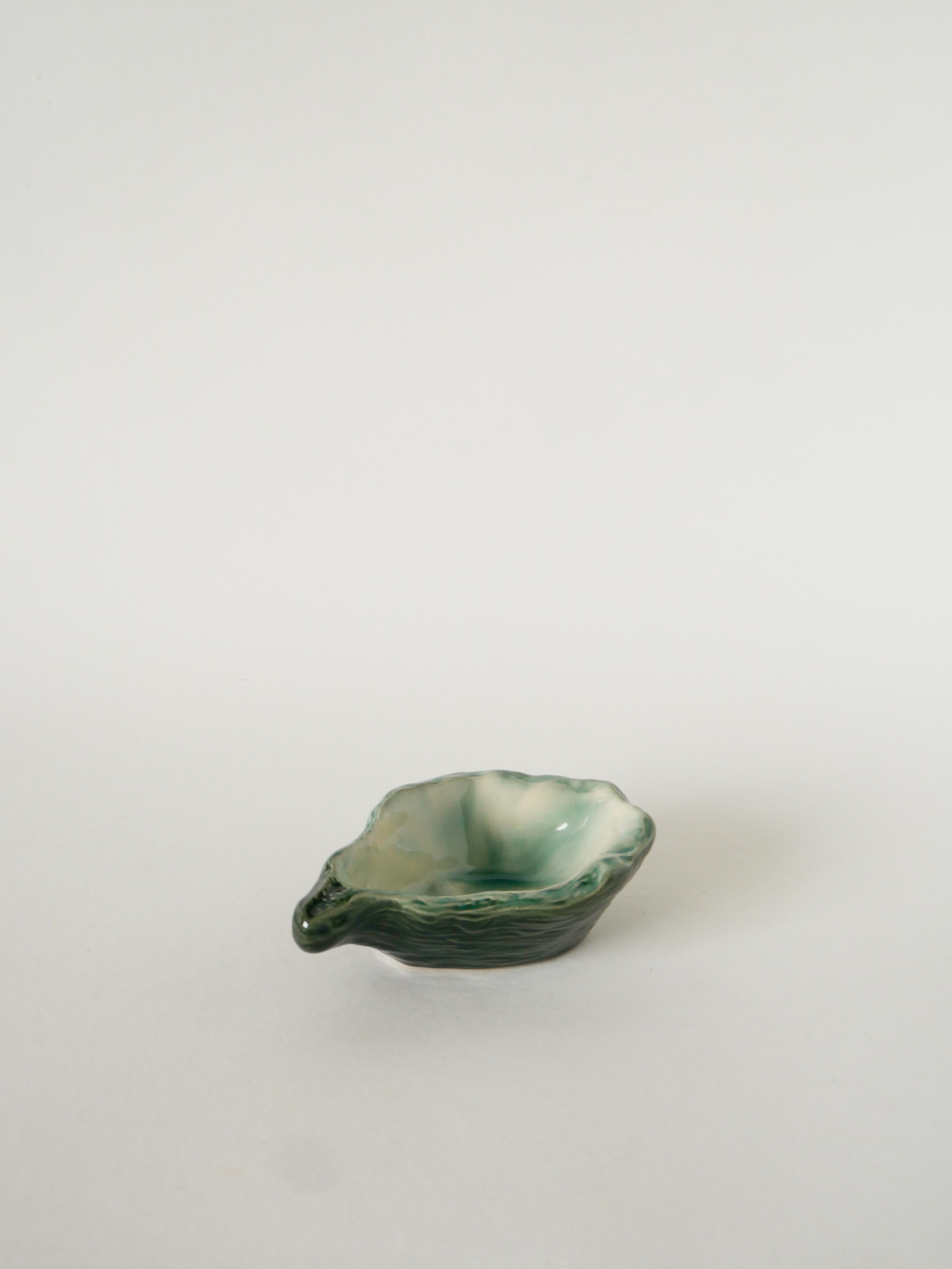 Vide-Poche En Barbotine, Huître, 1970 - 14.5 X 9 Cm