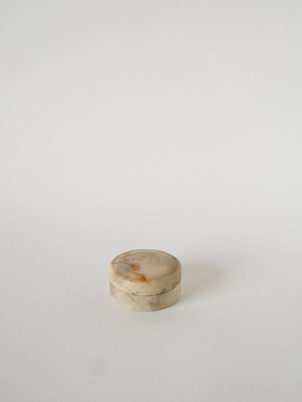 Petite Boîte En Albâtre, Forme Ronde, Beige, Design, 1970 - 7 Cm