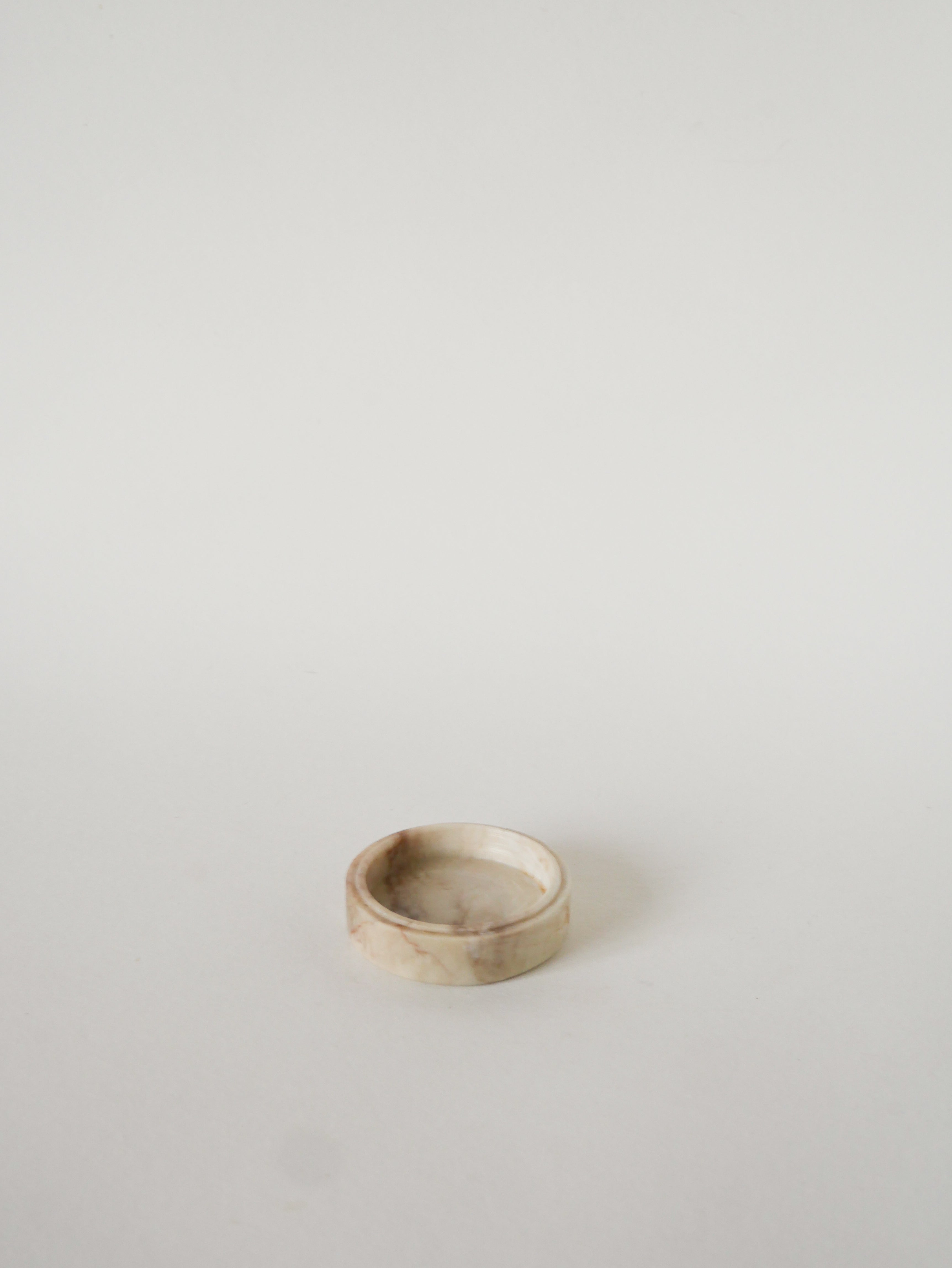 Petite Boîte En Albâtre, Forme Ronde, Beige, Design, 1970 - 7 Cm