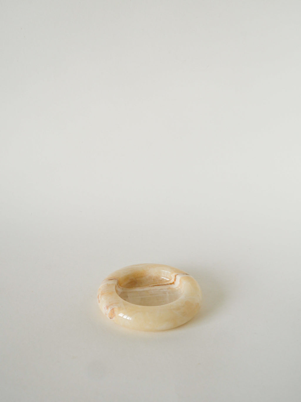 Vide-Poche En Onyx, Forme Ronde, Crème, Design, 1970 - 11.5 Cm