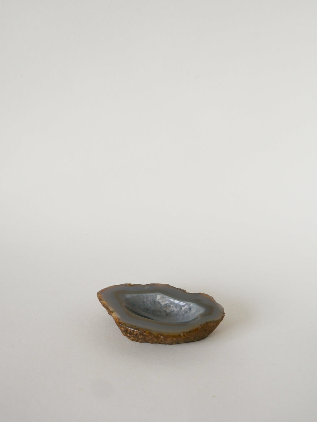 Cendrier En Albâtre, Forme Libre, Beige Et Violet, 1970