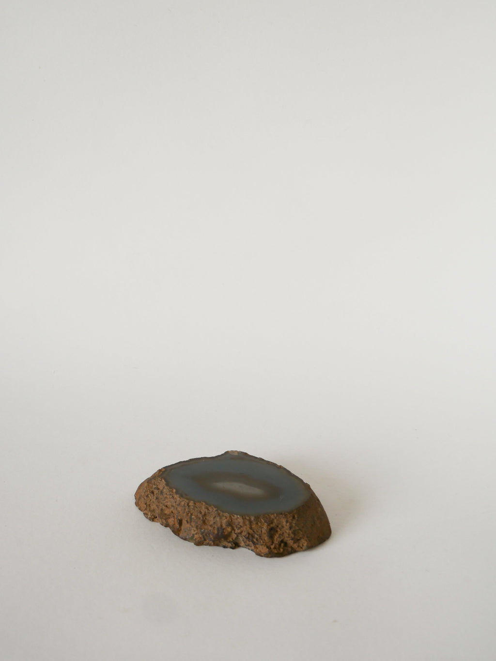 Cendrier En Albâtre, Forme Libre, Beige Et Violet, 1970