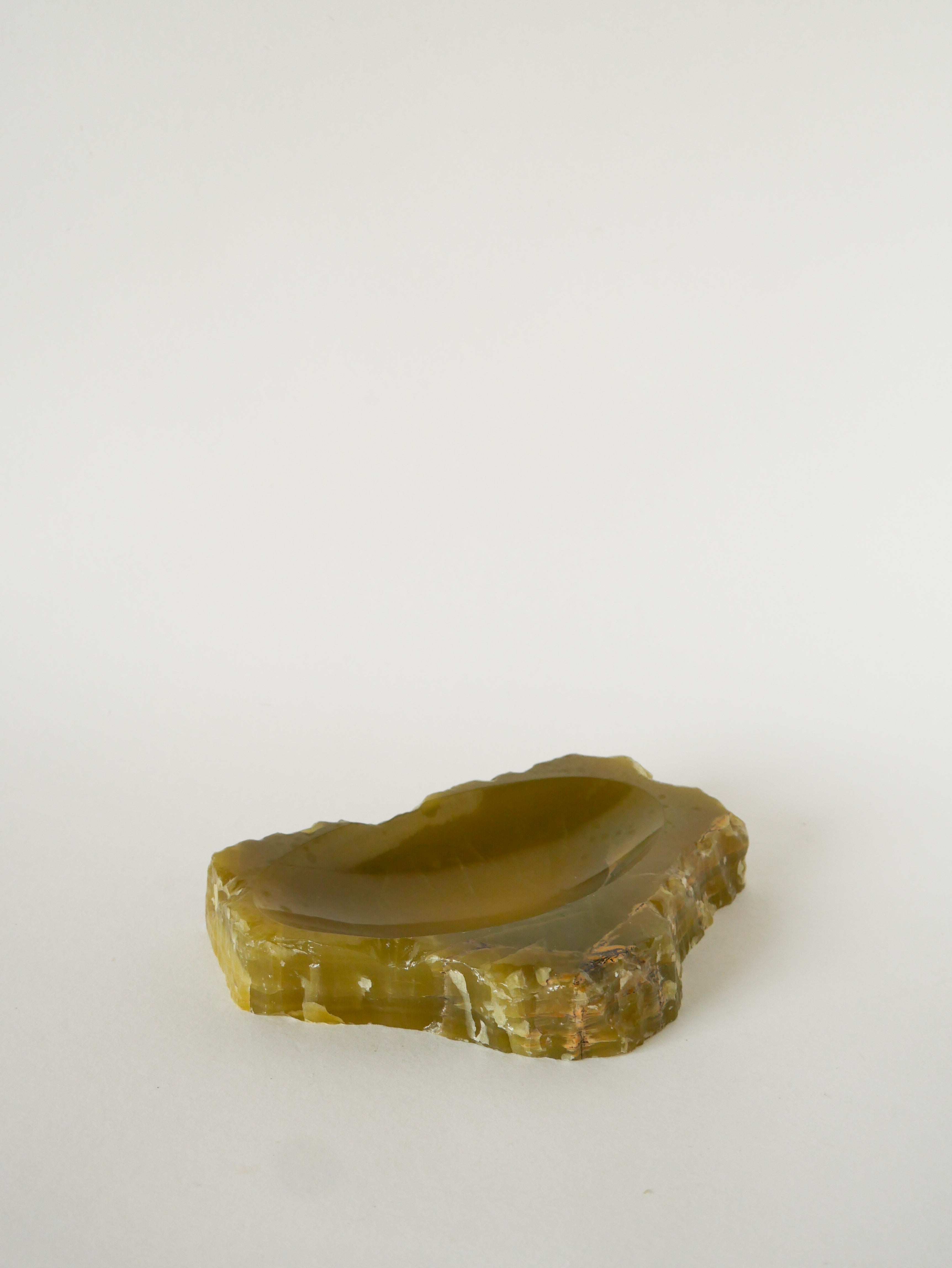 Très Grand Vide-Poche En Albâtre, Forme Libre, Ocre, 1970