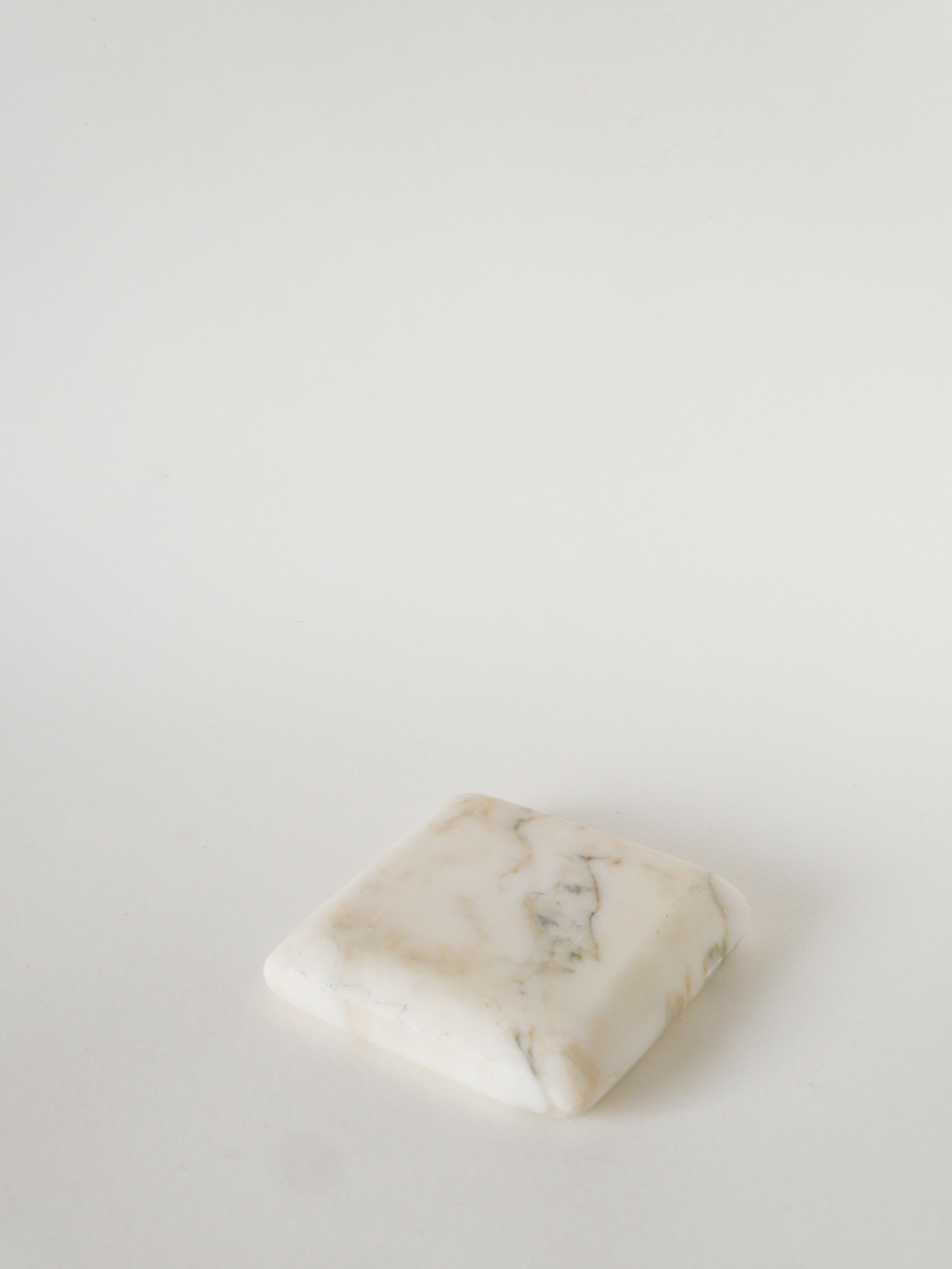 Vide-Poche En Albâtre, Forme Ronde, Blanc Et Gris, Design, 1970 - 13 X 13 Cm