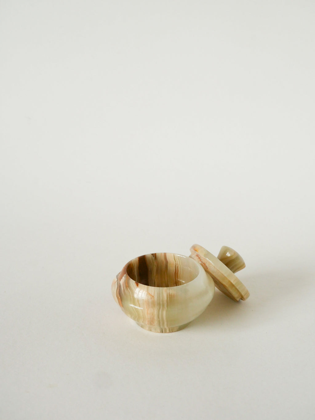 Petite Boîte En Onyx, Forme Ronde, Beige, Design, 1970 - 8 X 6 Cm
