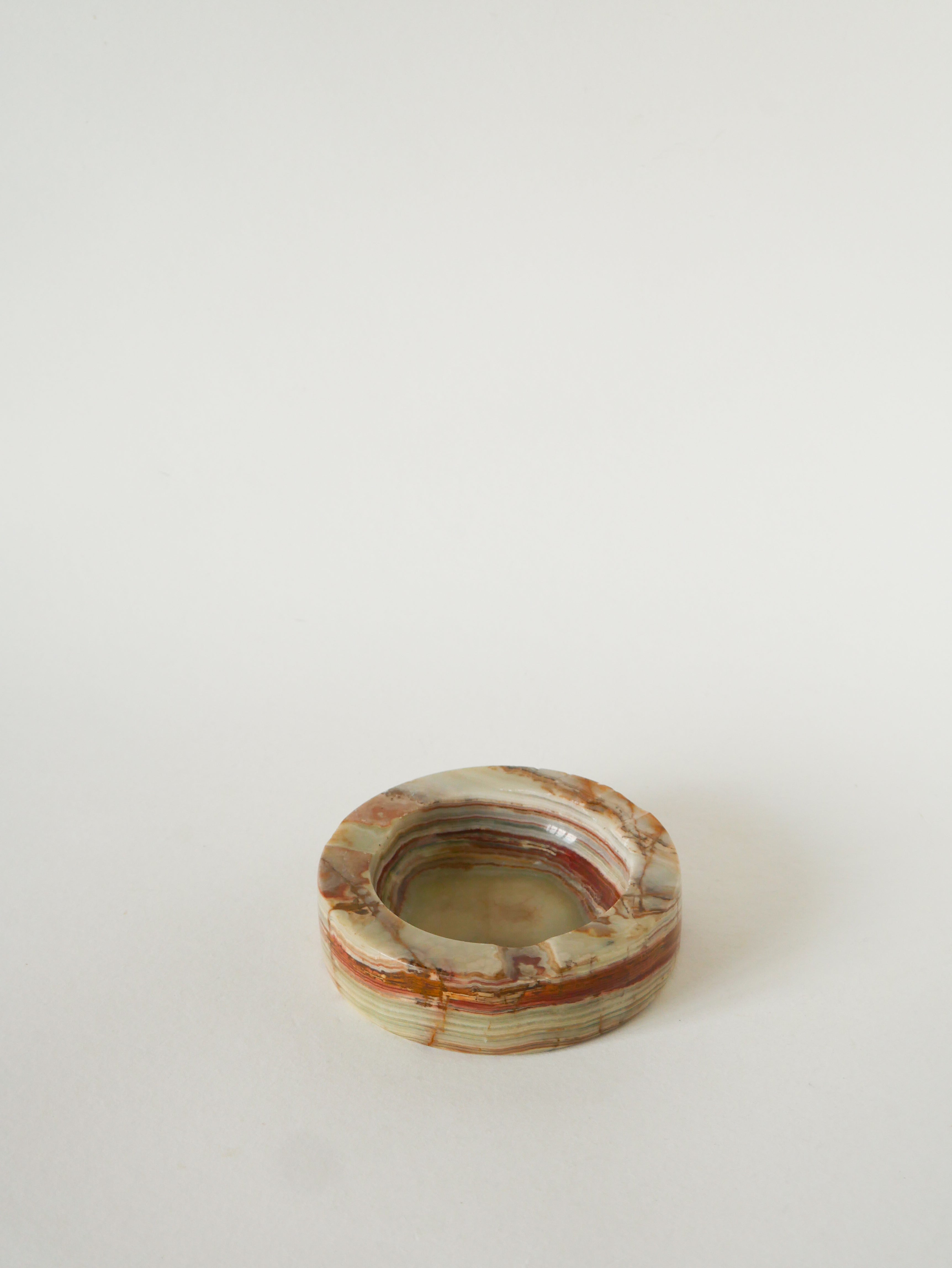 Grand Vide-Poche En Albâtre, Forme Ronde, Beige Et Marron, Design, 1970 - 13 X 3.5 Cm