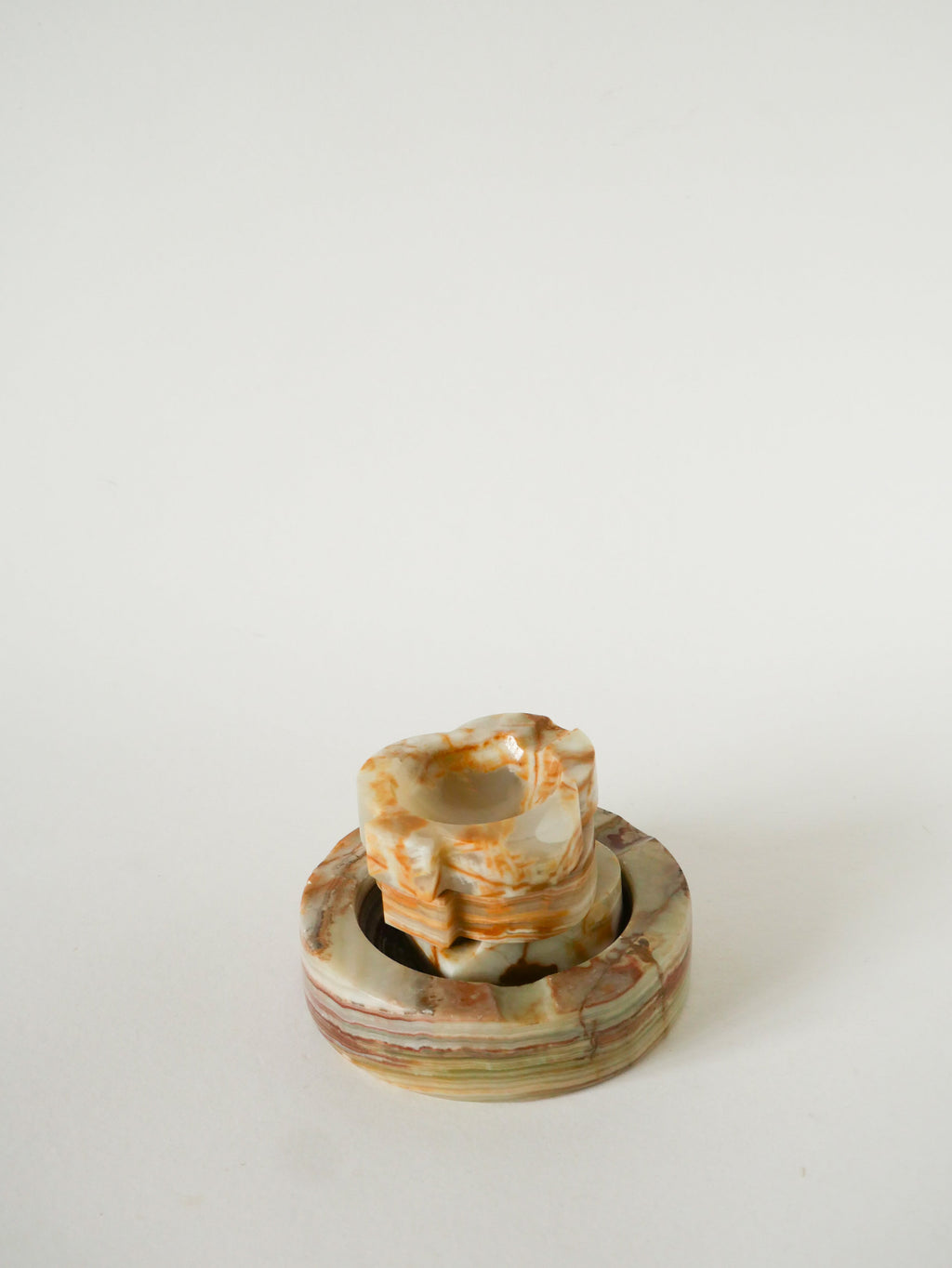 Grand Vide-Poche En Albâtre, Forme Ronde, Beige Et Marron, Design, 1970 - 13 X 3.5 Cm