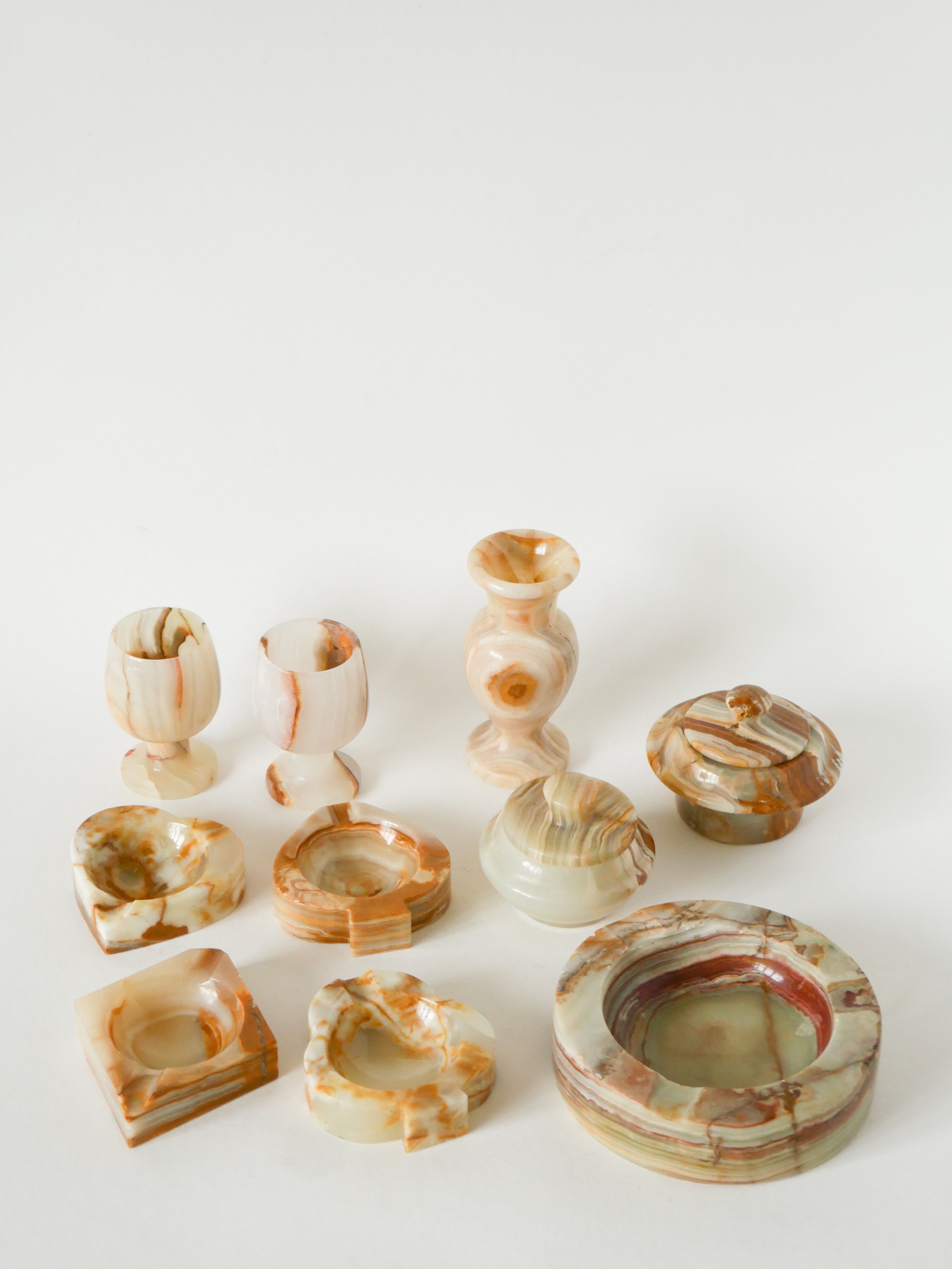 Grand Vide-Poche En Albâtre, Forme Ronde, Beige Et Marron, Design, 1970 - 13 X 3.5 Cm