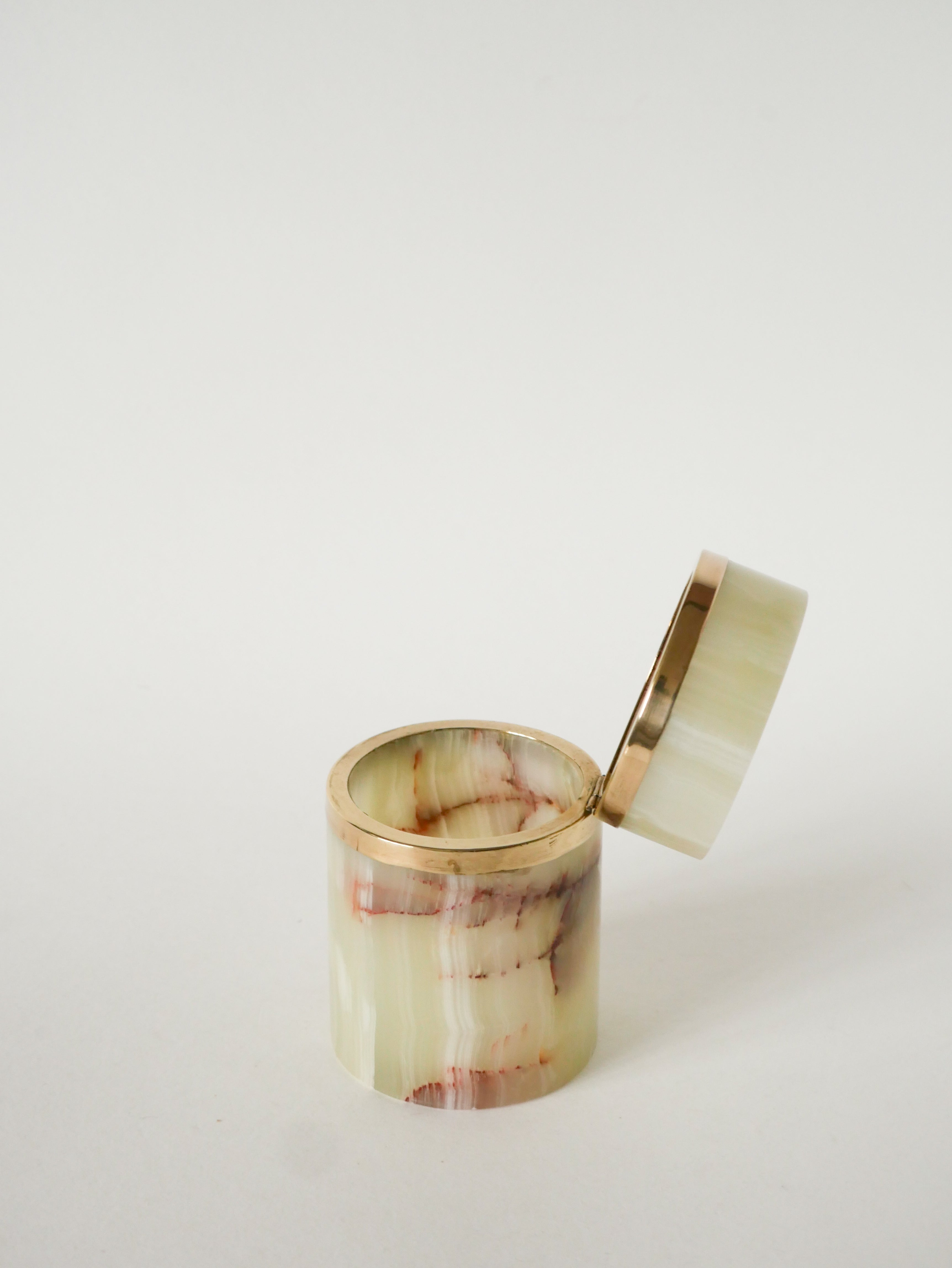 Grande Boîte En Albâtre Et Laiton, Forme Cylindre, Design, 1970