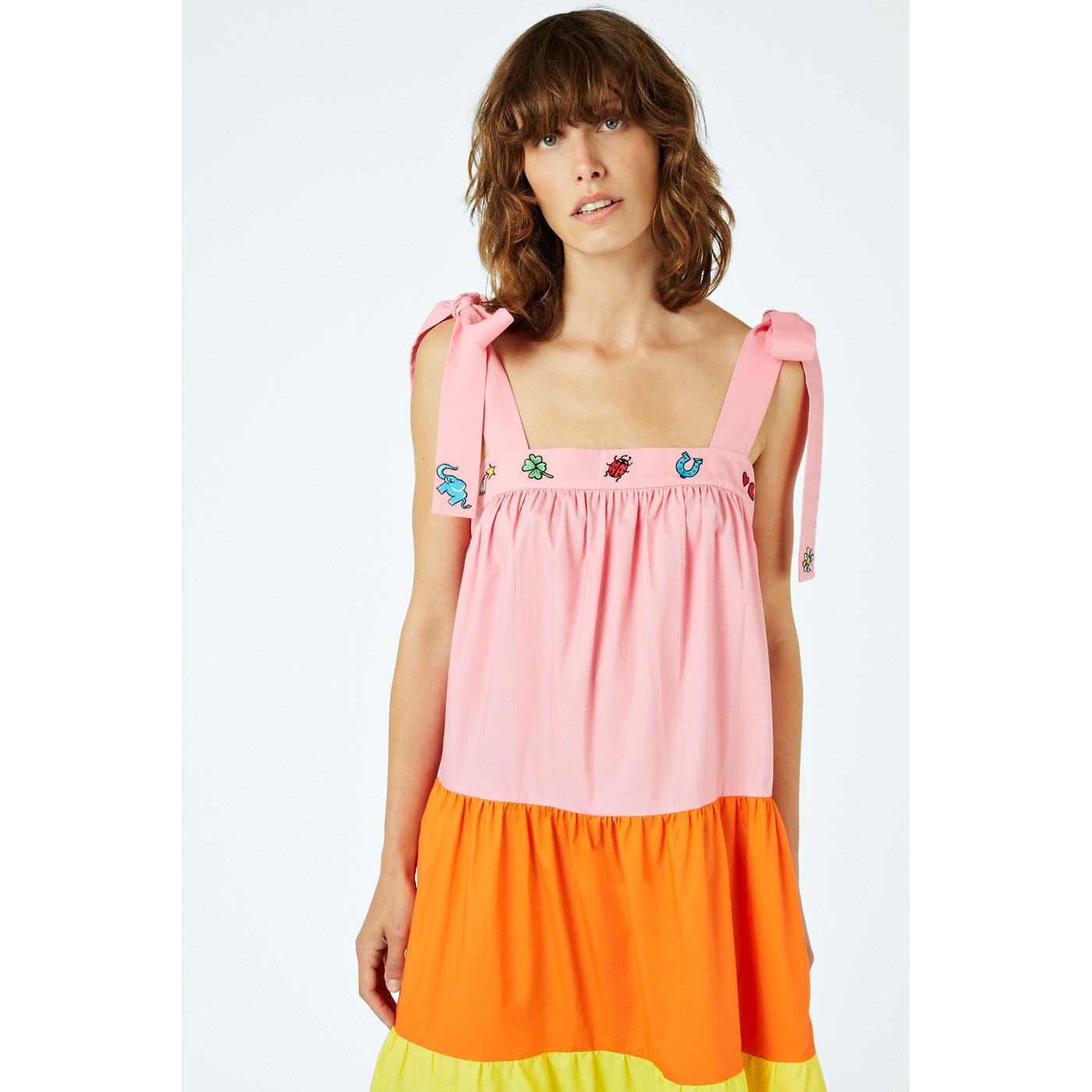 Robe Charm-Embroidered Tiered Cotton