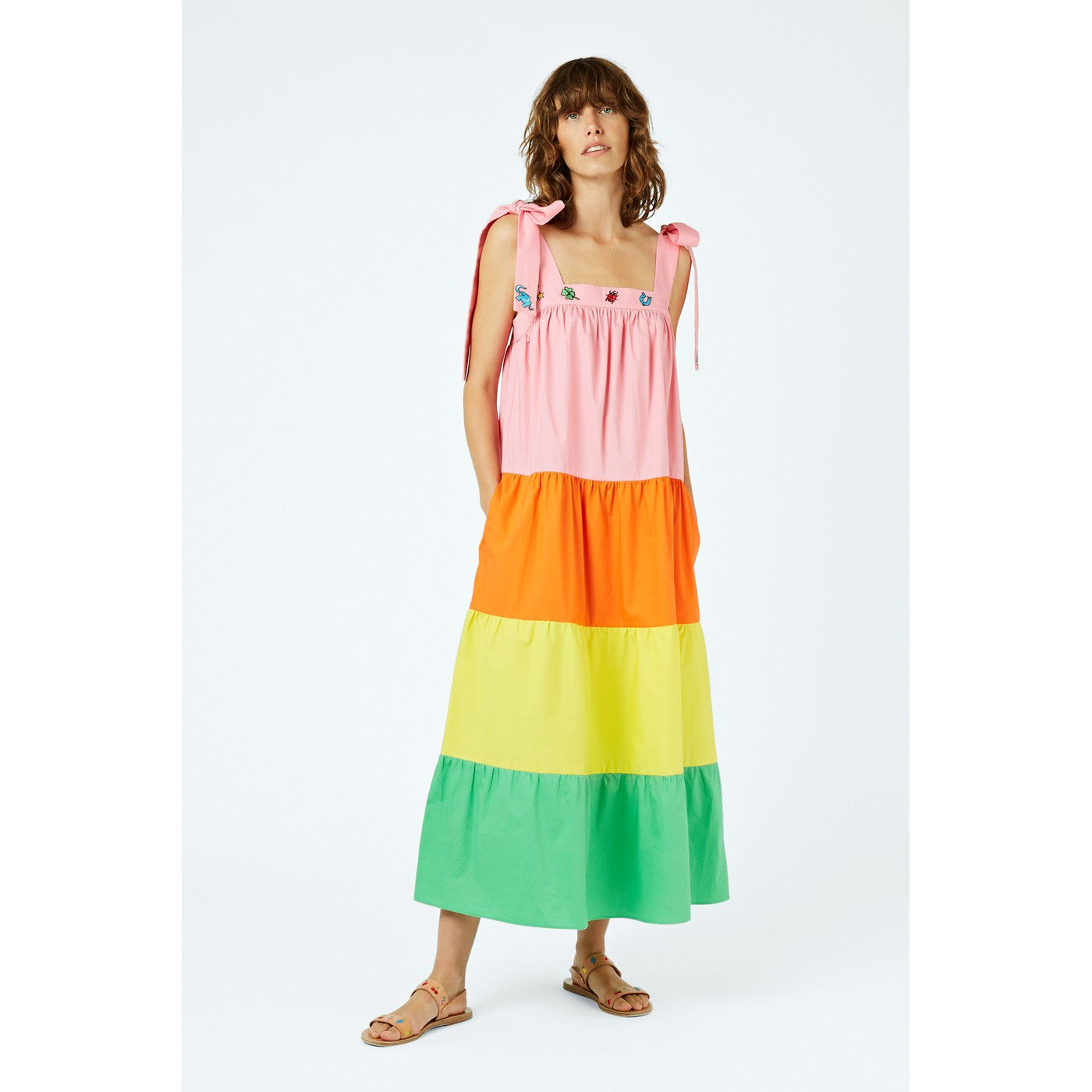 Robe Charm-Embroidered Tiered Cotton
