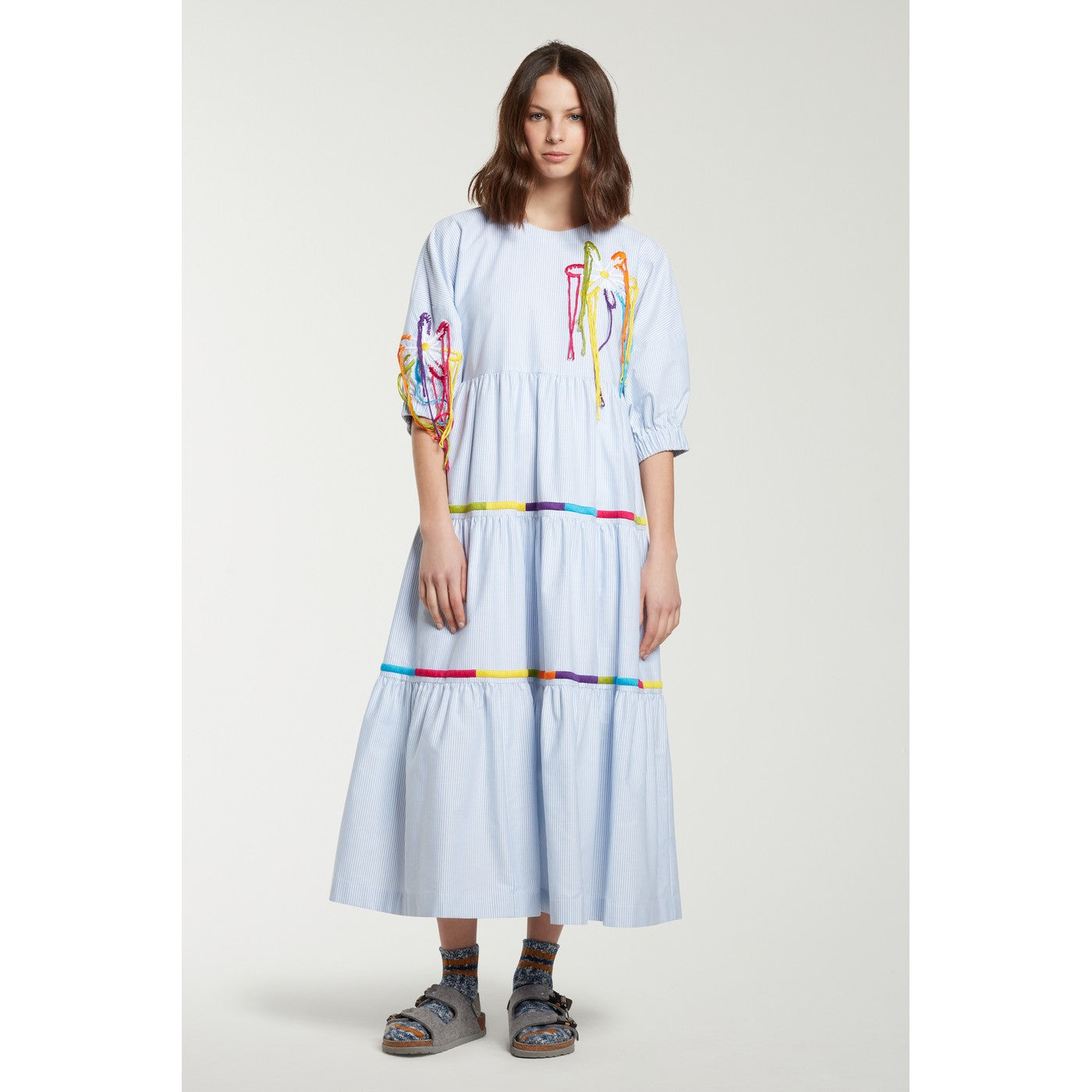 Robe Crafty Embroidered Sleeve