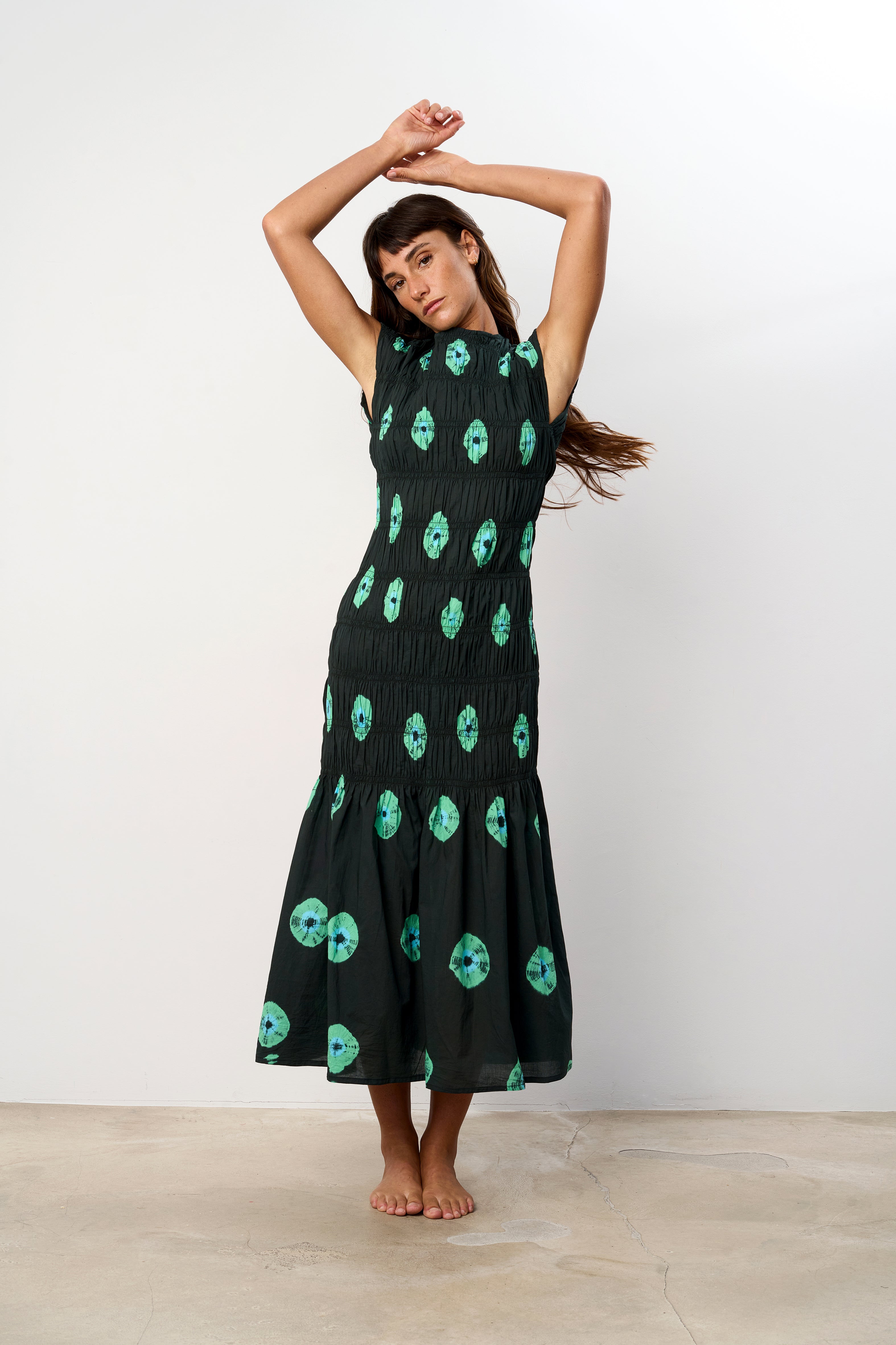Robe Agus Bee