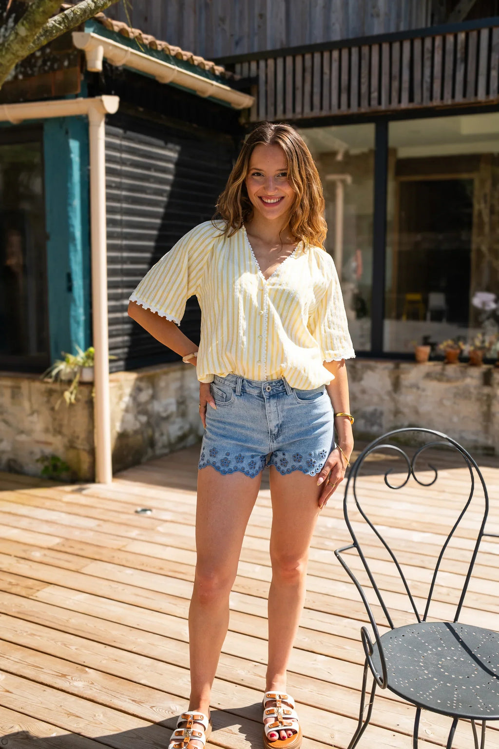 Short Lorie
