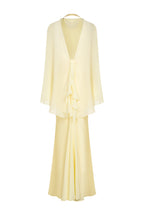 Robe Longue En Satin Avec Étole En Chiffon - Jaune