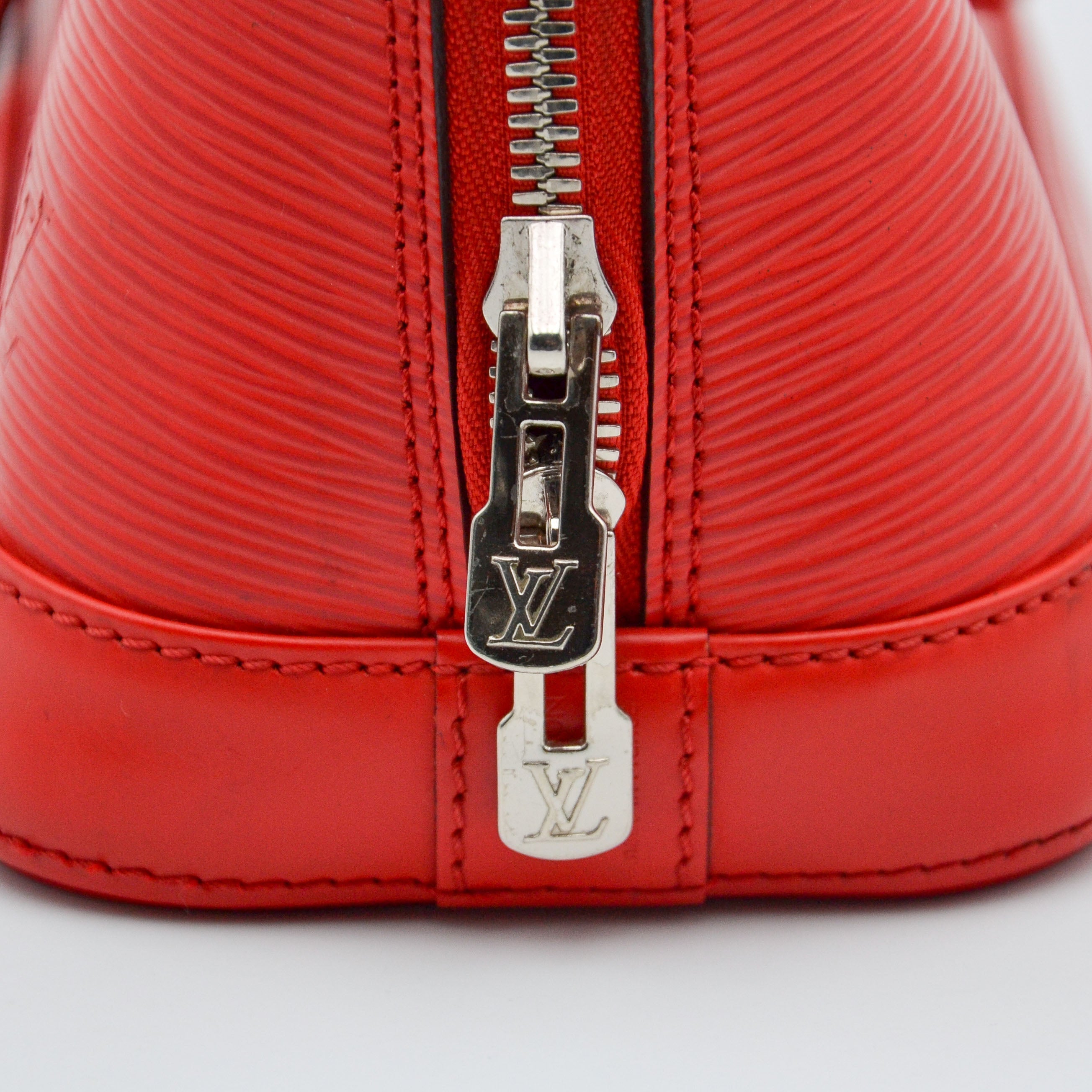 Louis Vuitton Alma Bb Cuir Épi Coquelicot