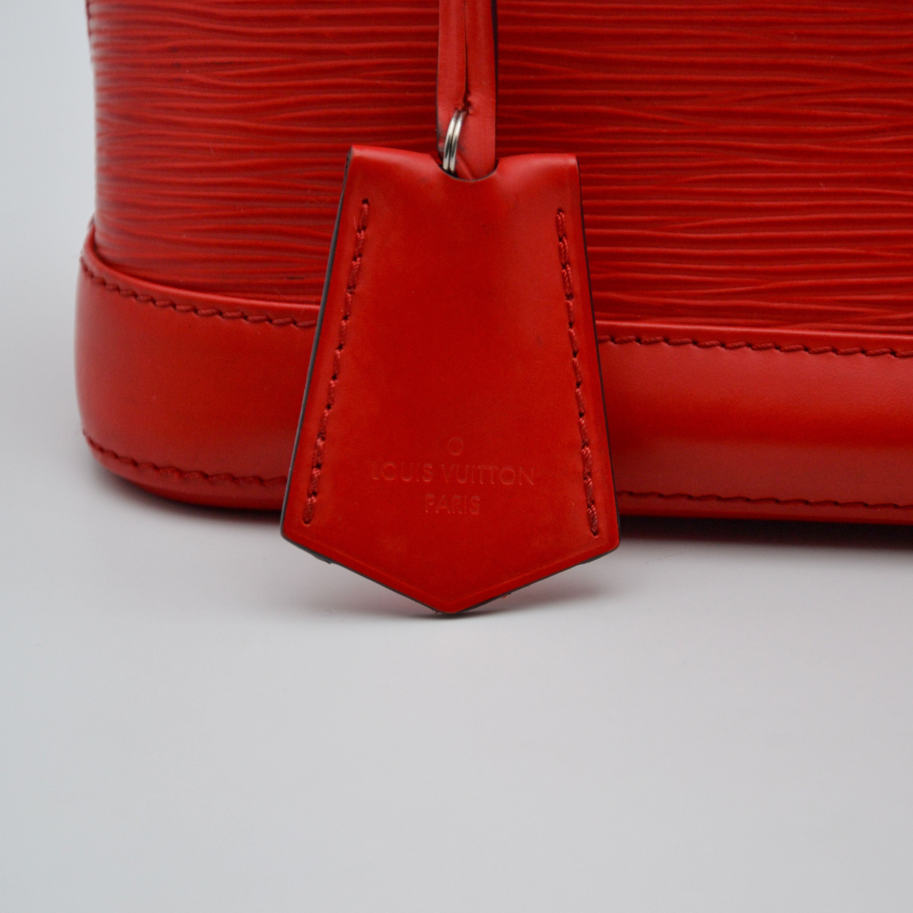 Louis Vuitton Alma Bb Cuir Épi Coquelicot