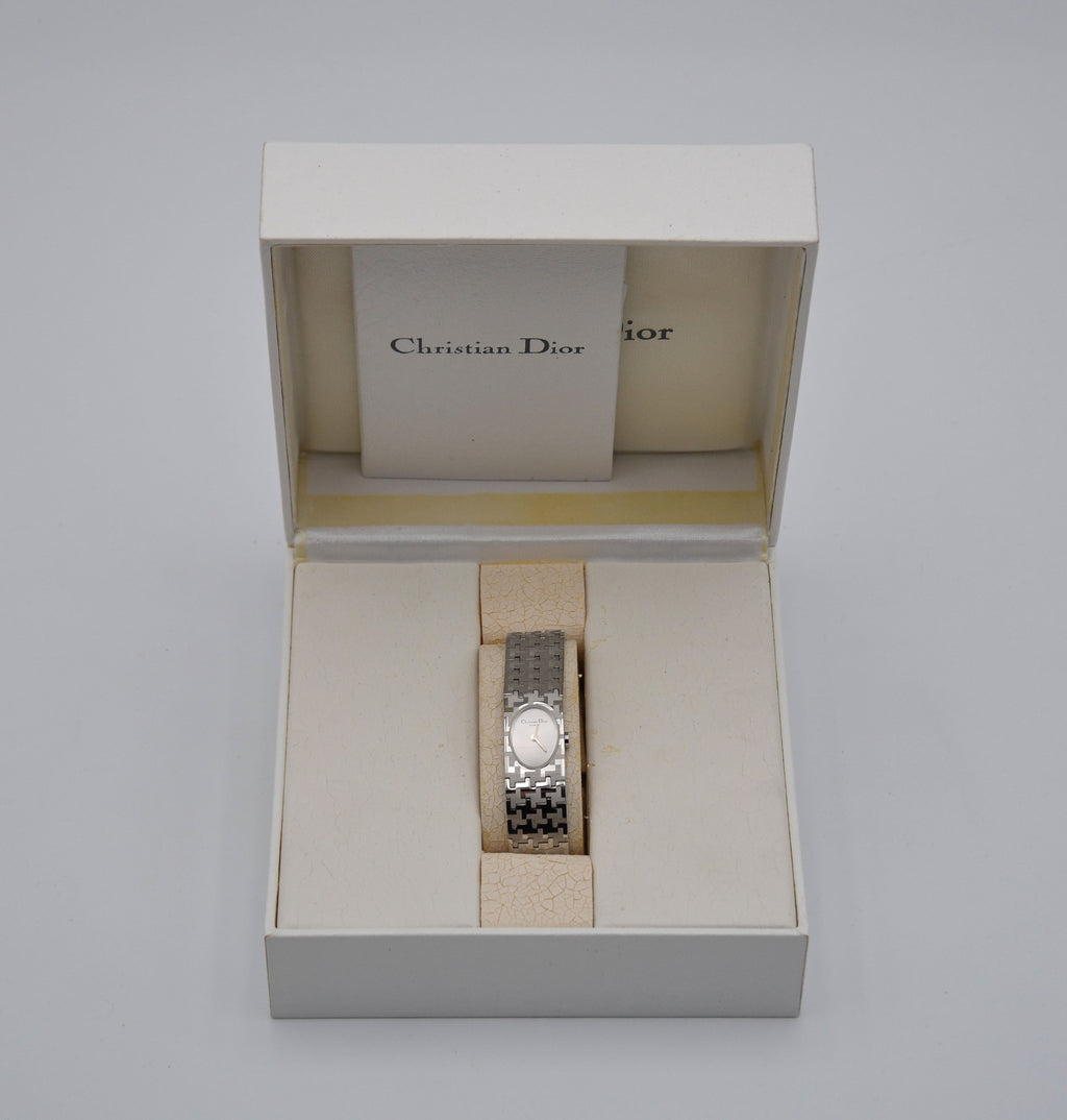 Montre Vintage Acier Quartz D70-100