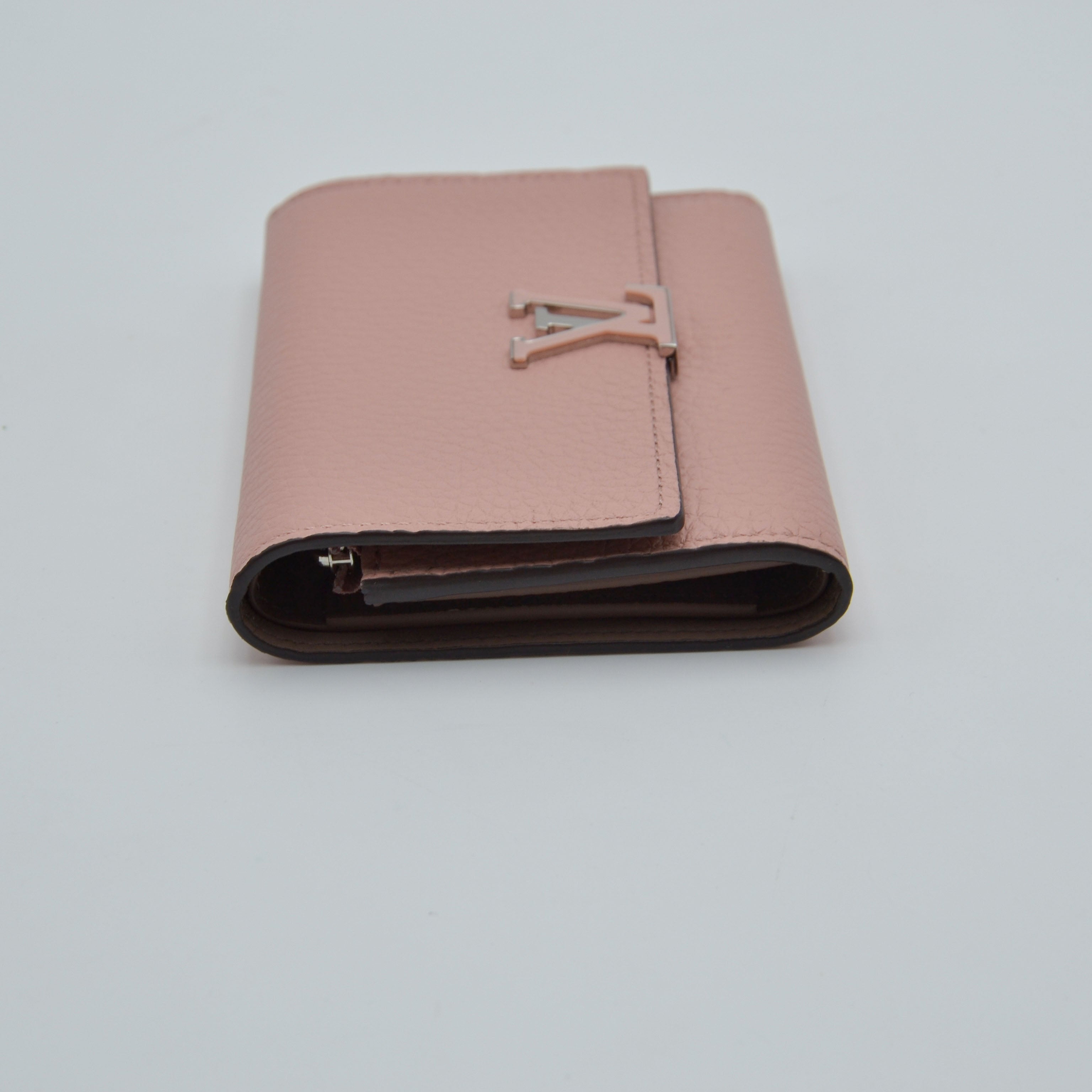 Portefeuille Louis Vuitton Capucines Compact Trifold